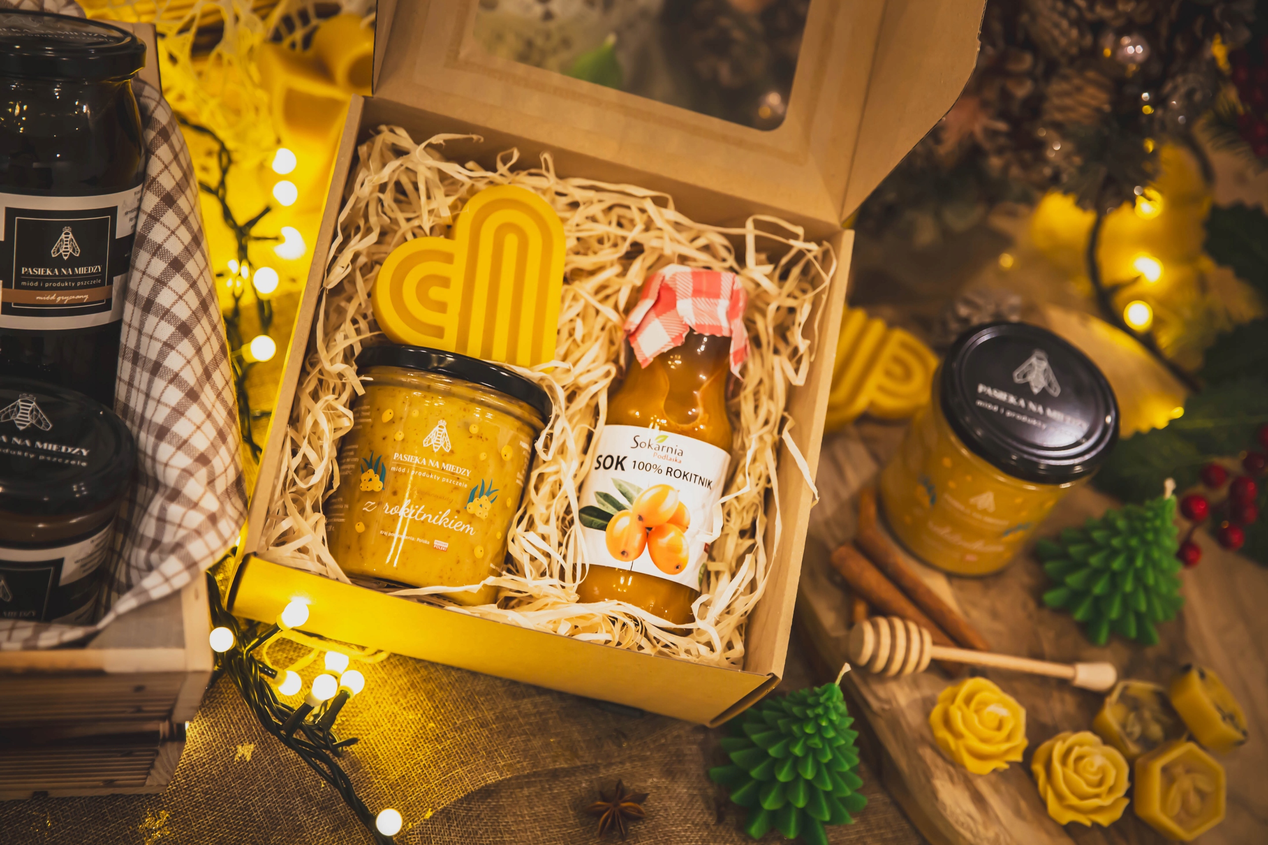 Levně Sada na den žen, med s rakytníkem šťáva 100% rakytník svíčka