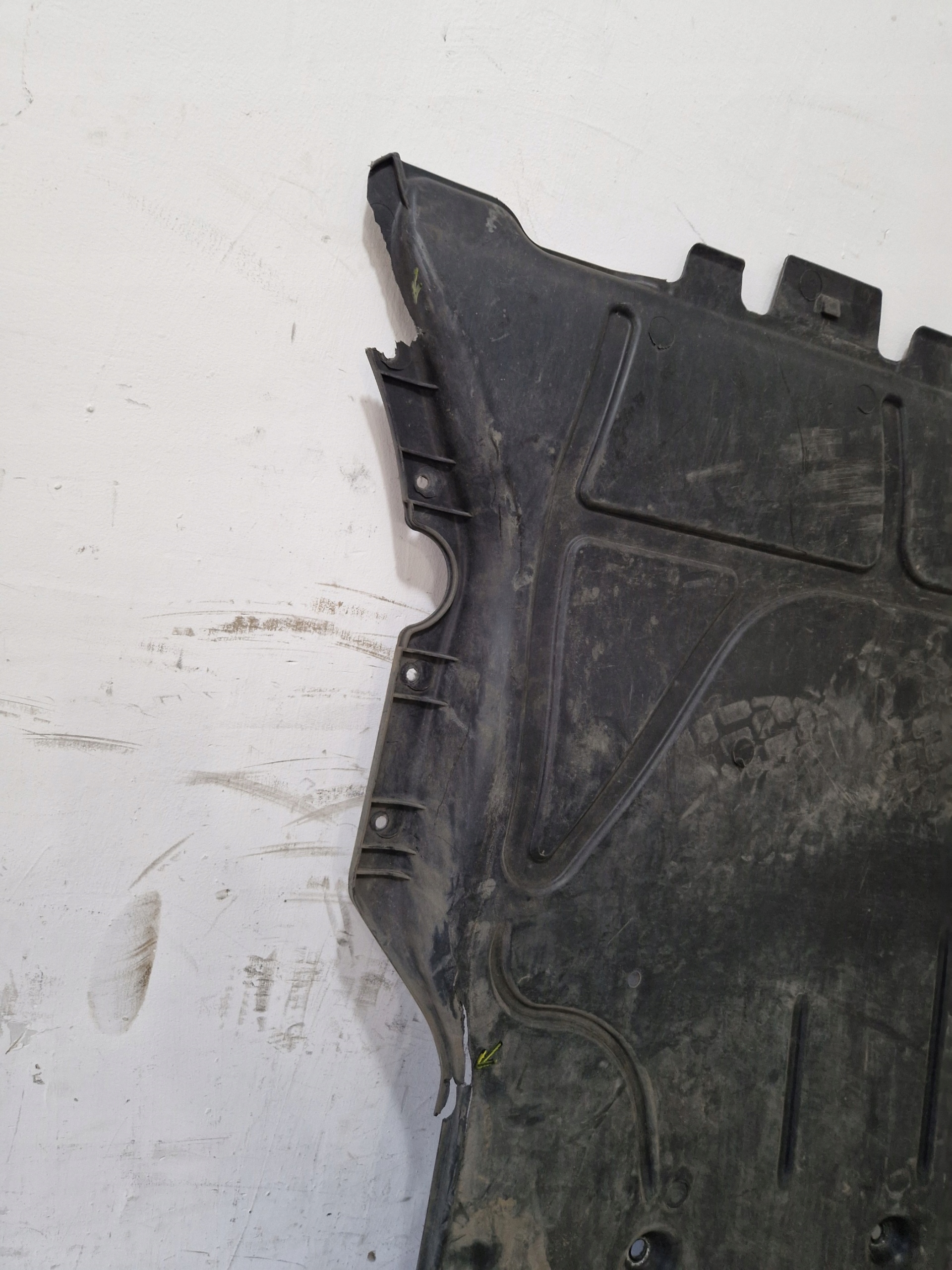VW GOLF VIII cover below engine original 5WA825236A 5WA825236C