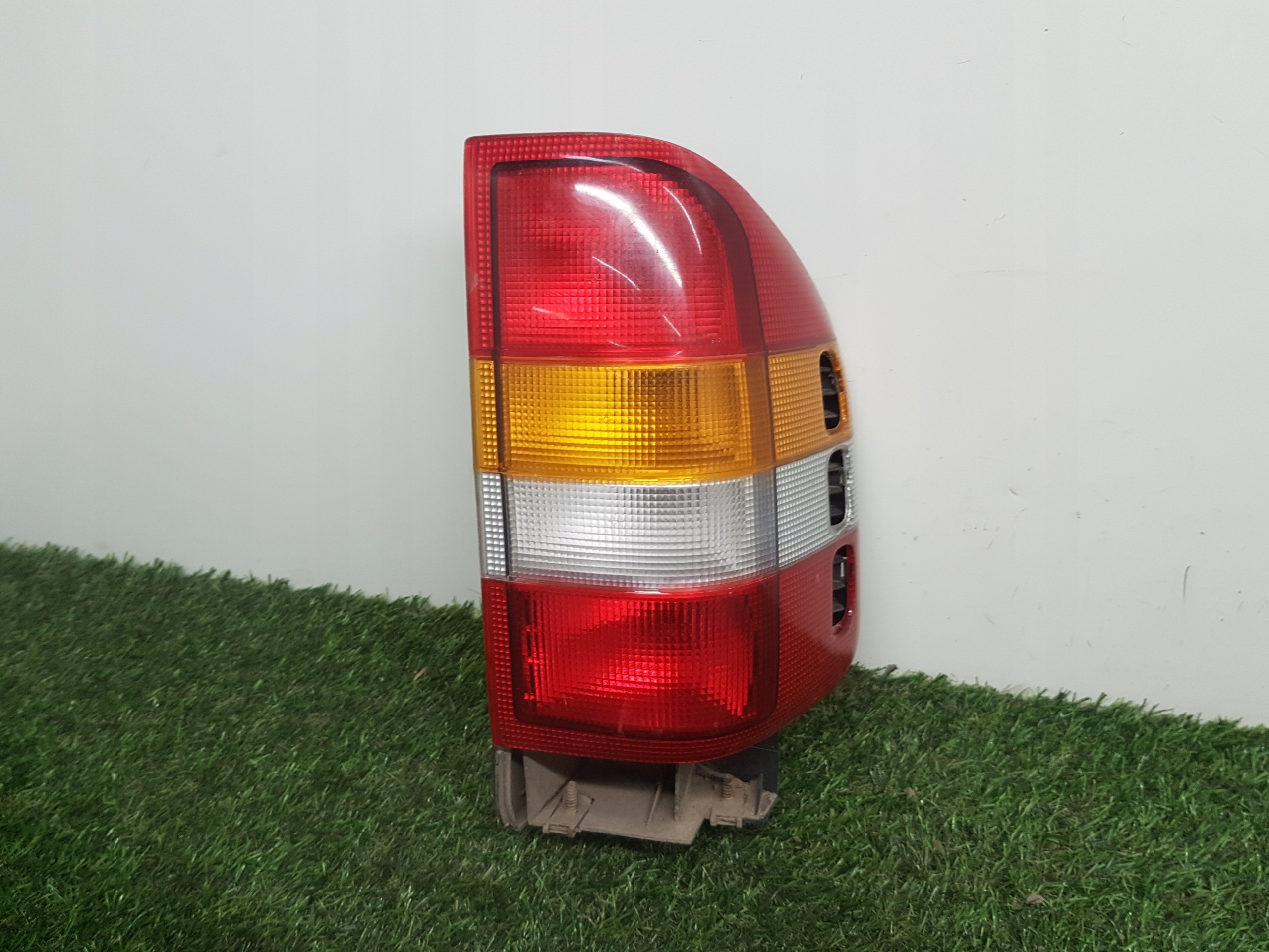 light right rear OPEL FRONTERA B