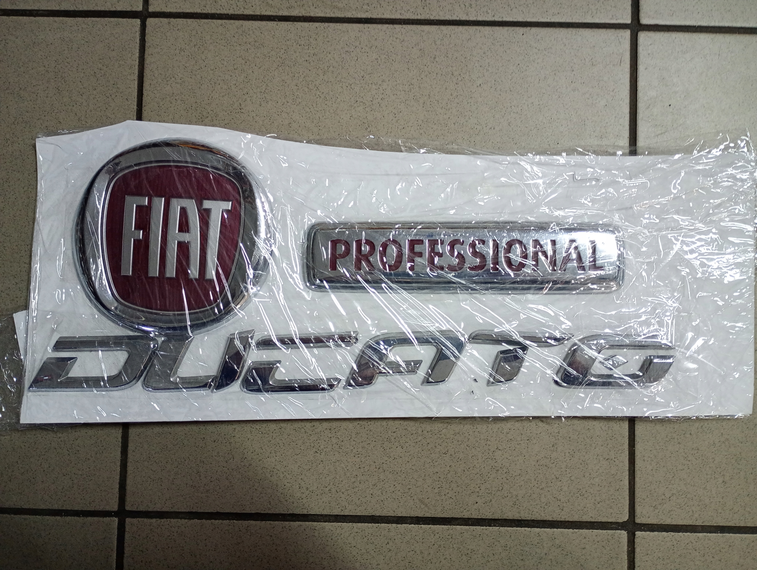 NAPISY EMBLEMATY DRZWI TYŁ FIAT DUCATO PROFESSIONAL 2014-24