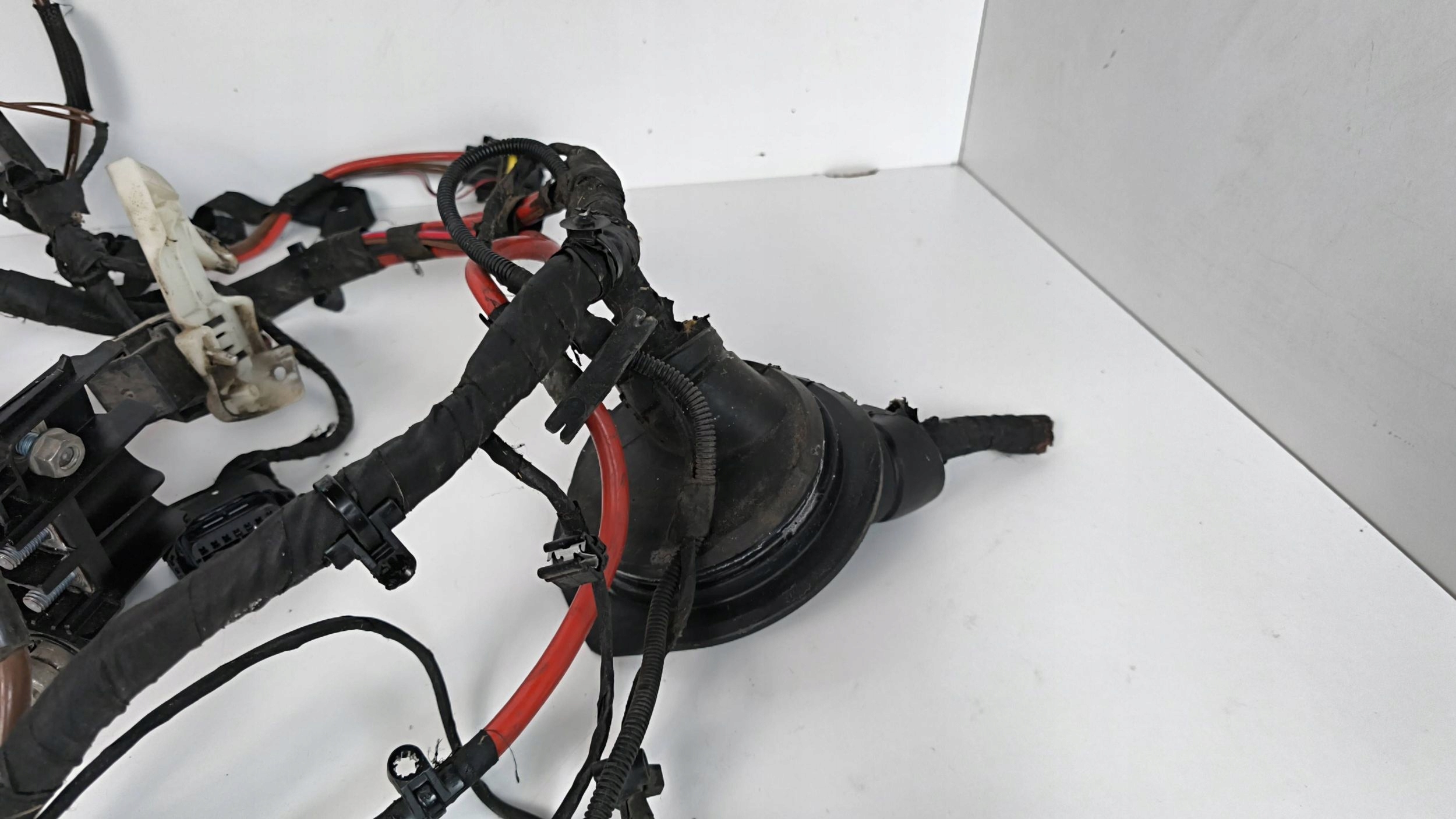 BMW 5 G30 G31 bundle electrical 520d wiring komory of the engine 2.0D right