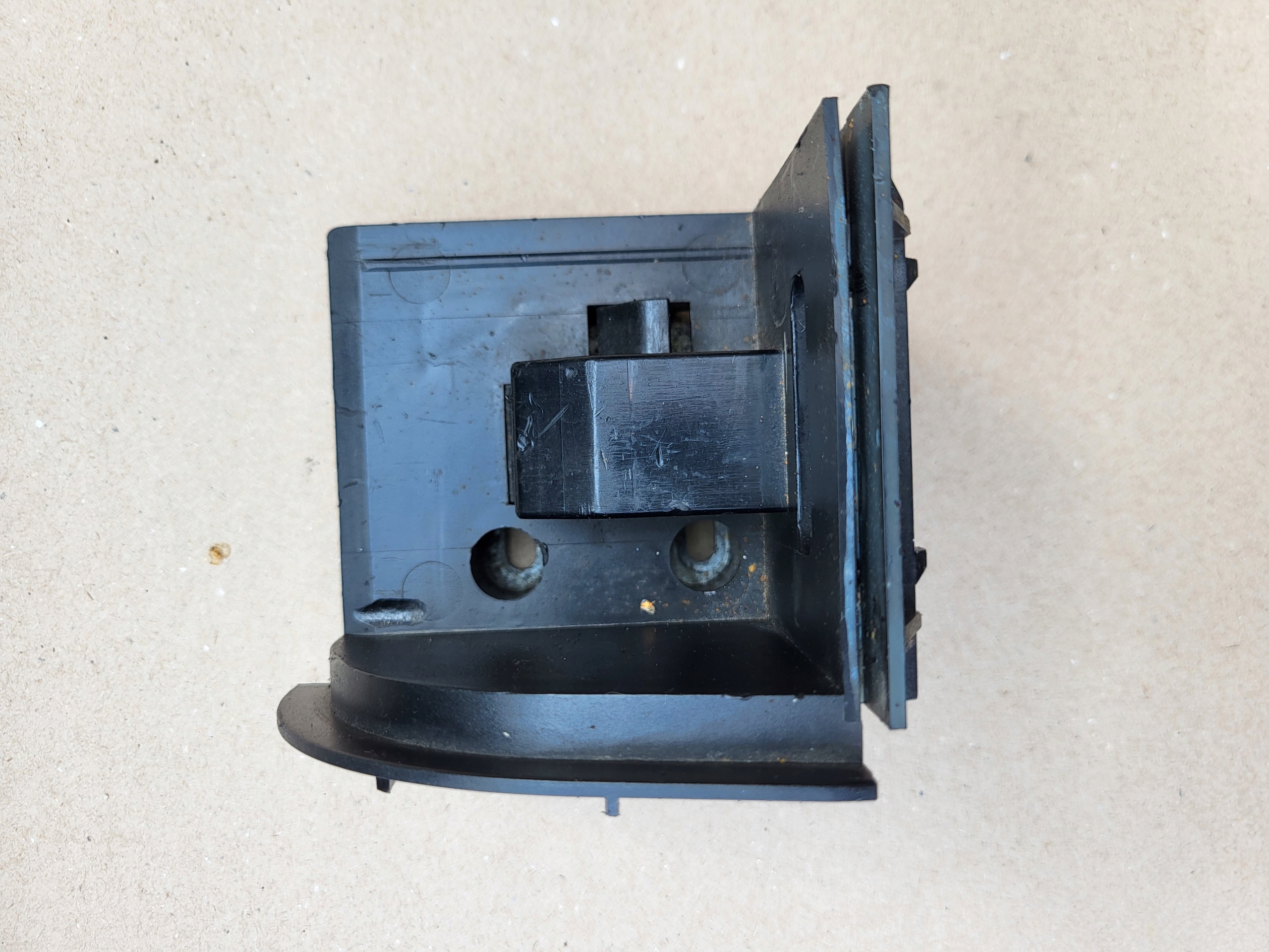 bracket holder hook ROLETY boot right rear part BMW 5 E39 KOMBI OE