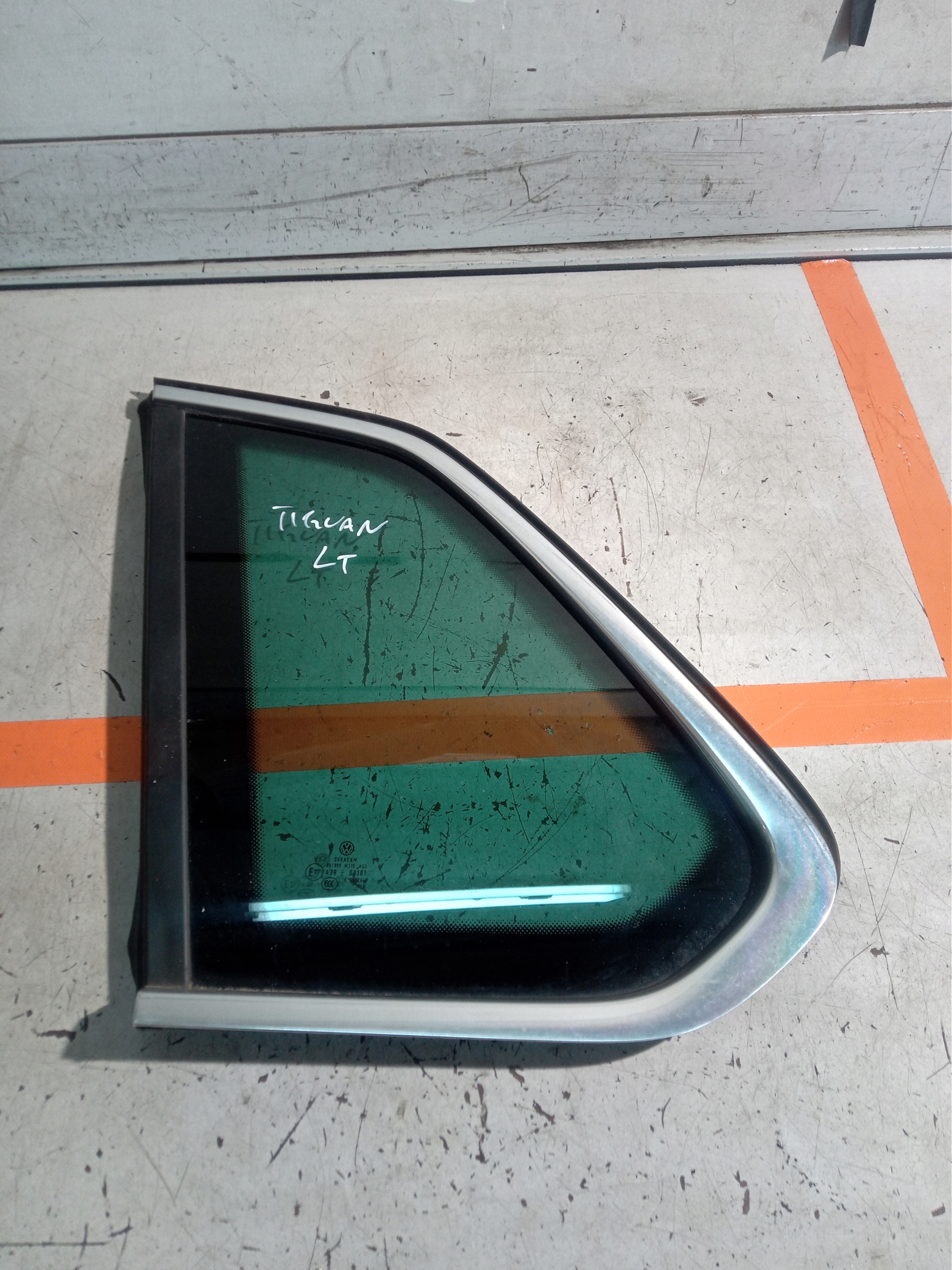 VW TIGUAN II КУЗОВНОЕ СТЕКЛО ЛЕВЫЙ ЗАДНИЙ