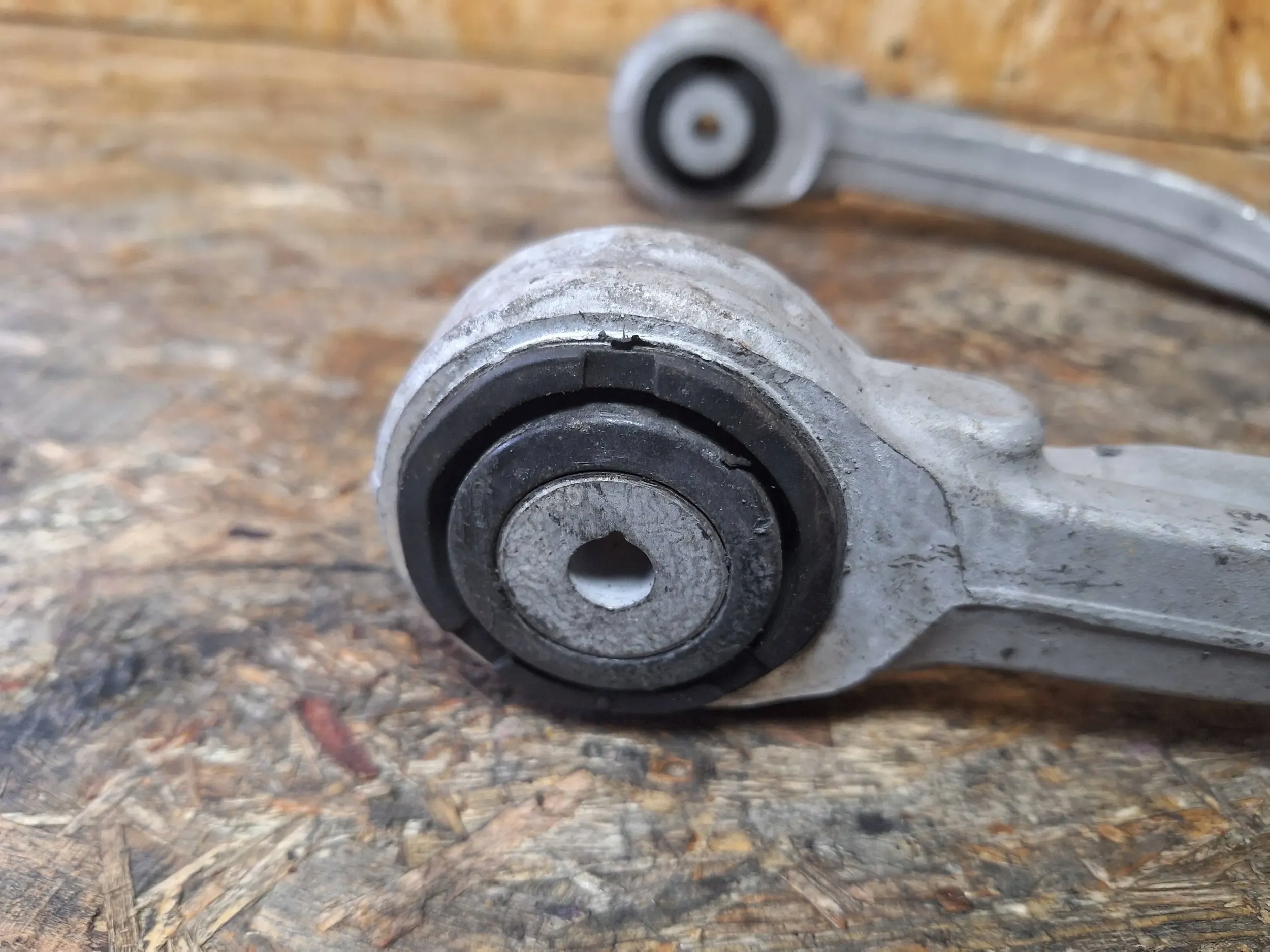 arm front upper right ALFA ROMEO GIULIA 16