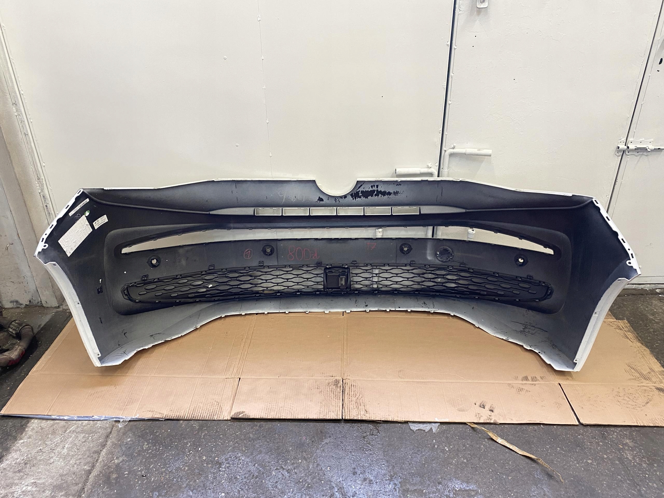 VW T7 MULTIVAN TRANSPORTER 21- front bumper 4XPDC RADAR 7T0 7T0807221C