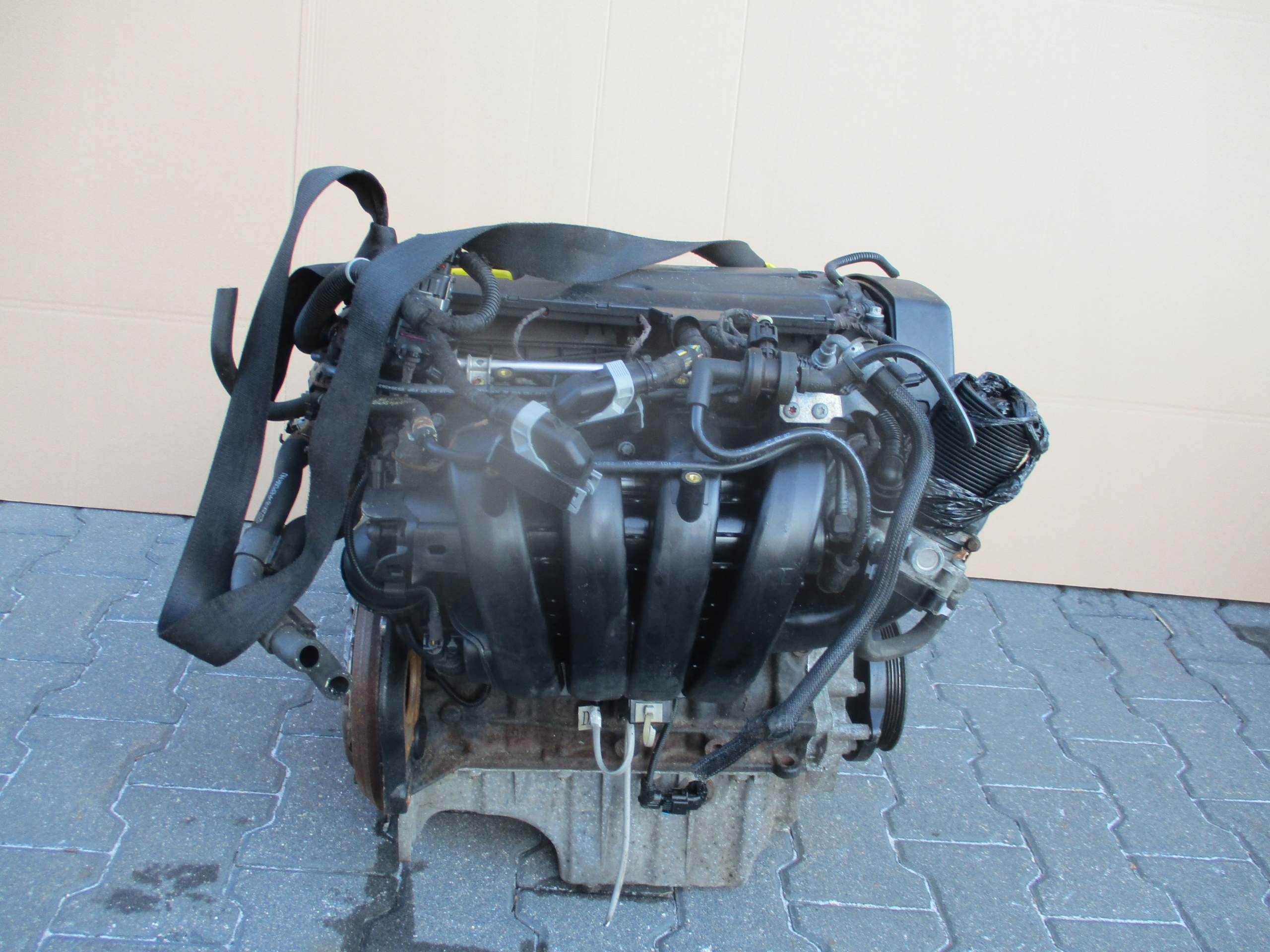 Двигатель 1.8 b 16v opel astra vectra zafira meriva z18xer стойка комплектный
