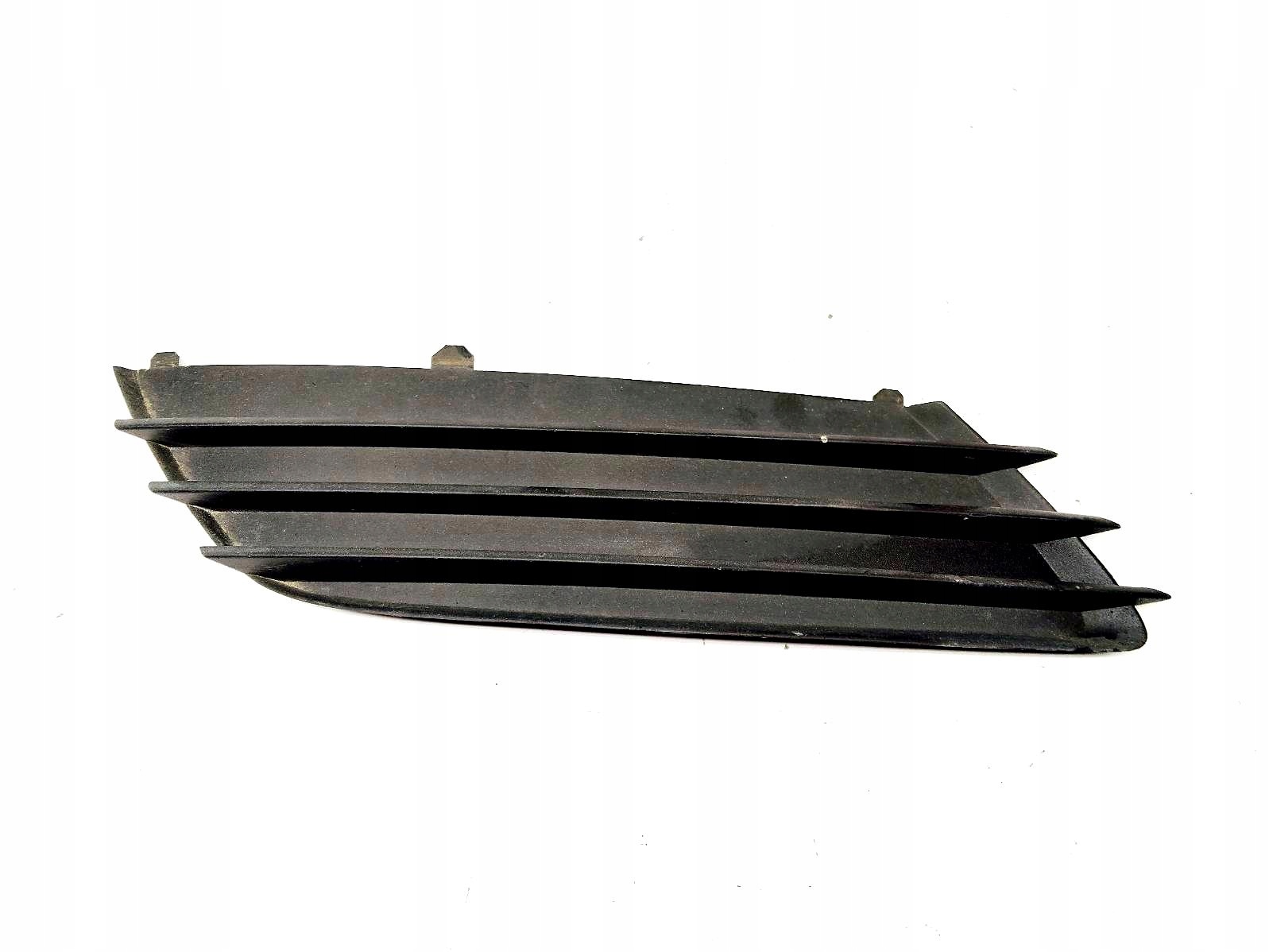grid of a bumper right front grille Opel Astra H 1.9 CDTI 375768702