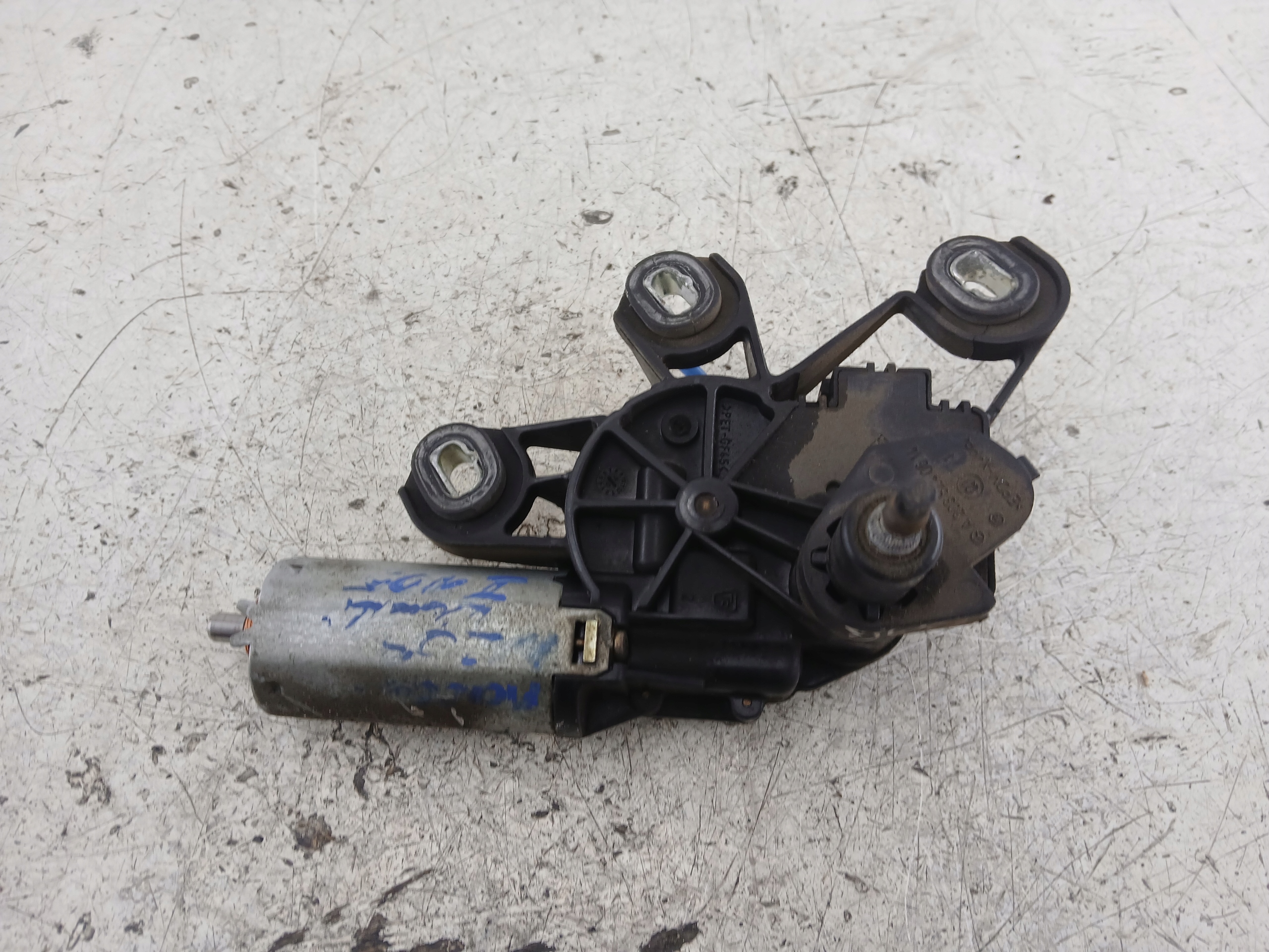 MERCEDES W203 törlö far A2038204642
