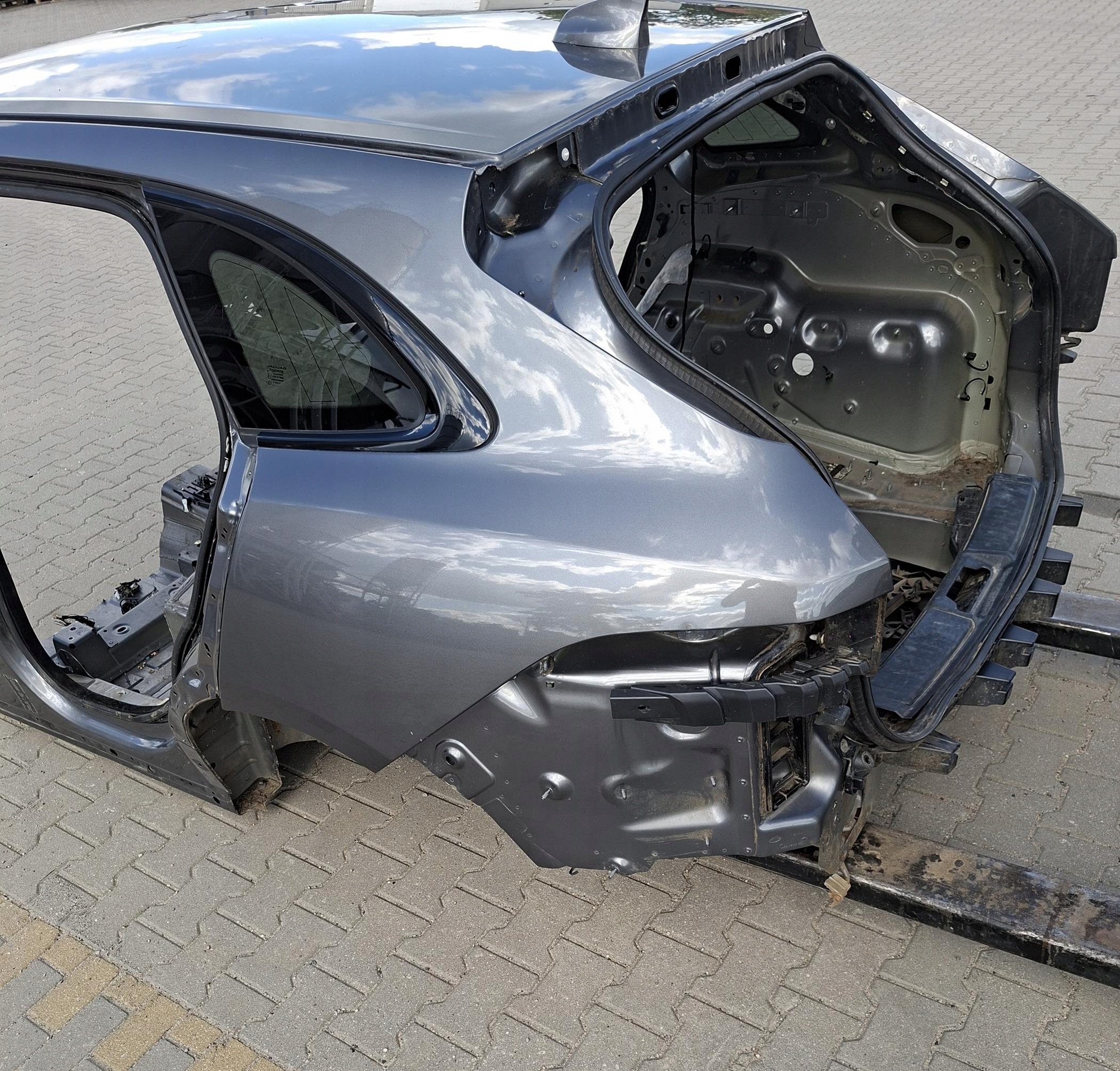 fender rear part rear left quarter left JAGUAR F-PACE X761 LKH