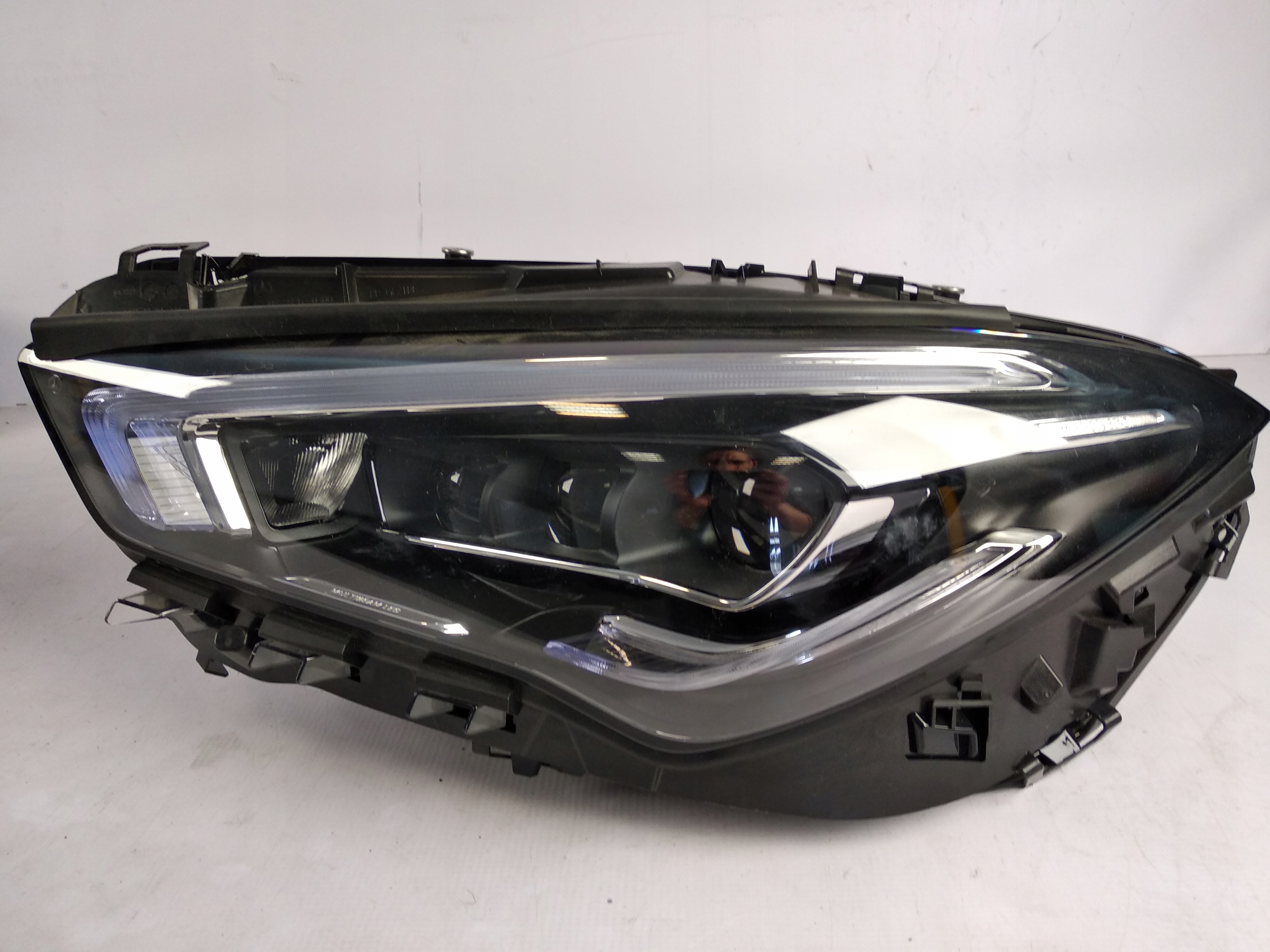 Mercedes-Бензин OE A1189069100