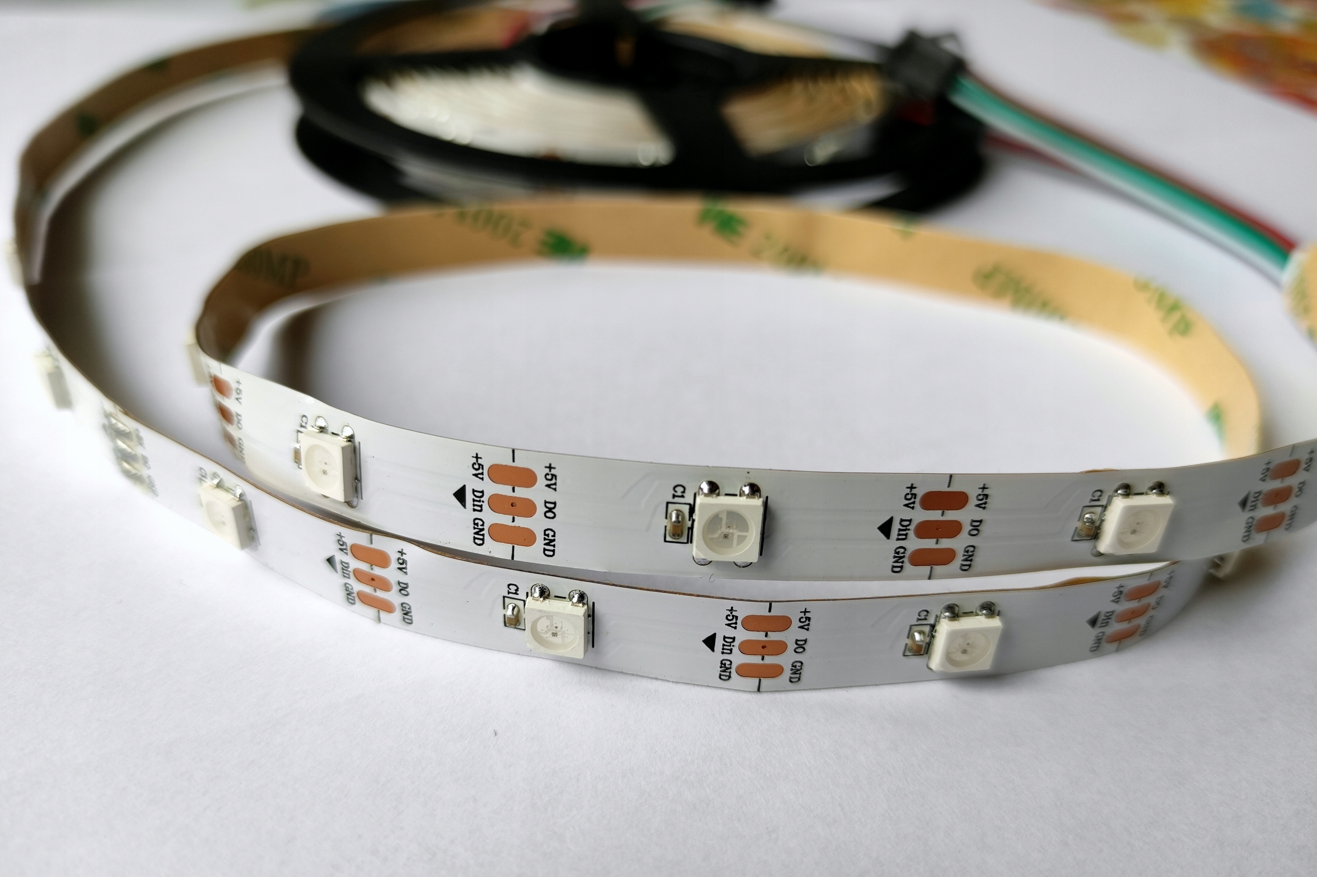 ADRESOWALNA TAŚMA LED WS2812B 30d/m IP20 cyfrowa Marka bez marki