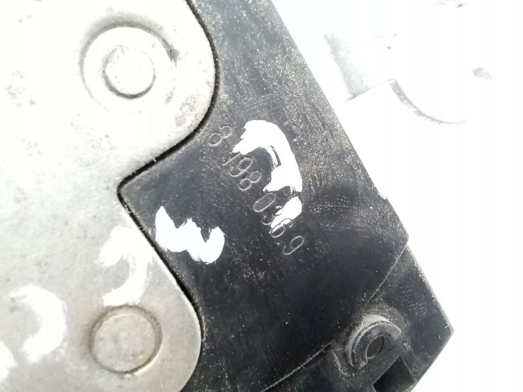 BMW 3 E36 Compact lock right right side EU 8198036