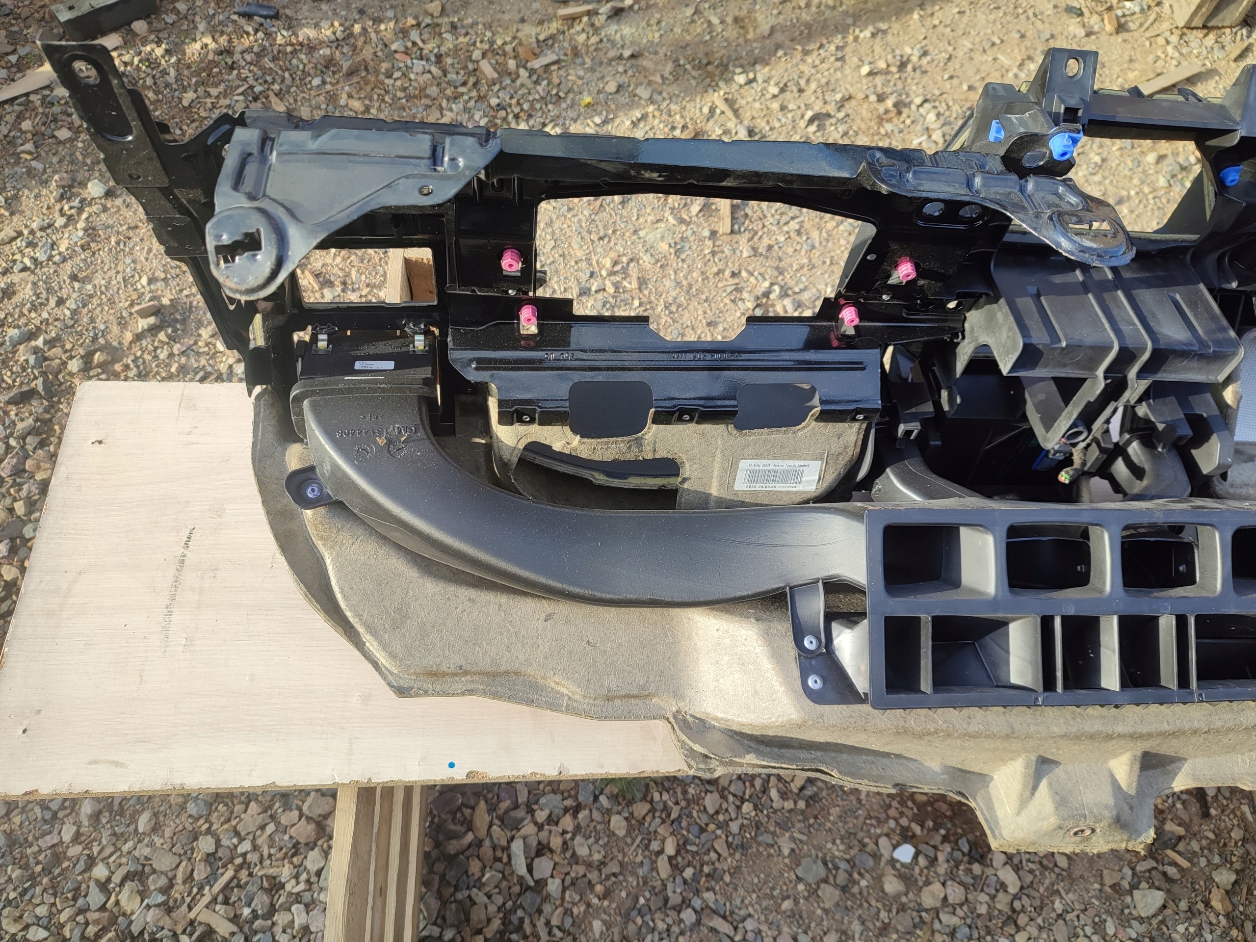 console dashboard instrument panel cockpit OPEL ZAFIRA B 13206043