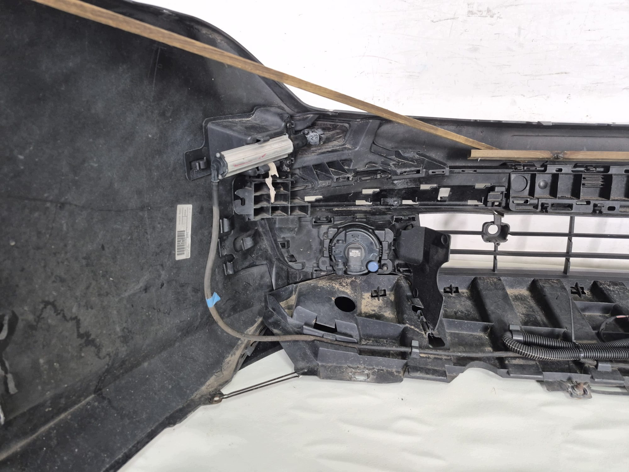 RENAULT LAGUNA III 3 07-13 bumper front front SPR PDC 620220001R