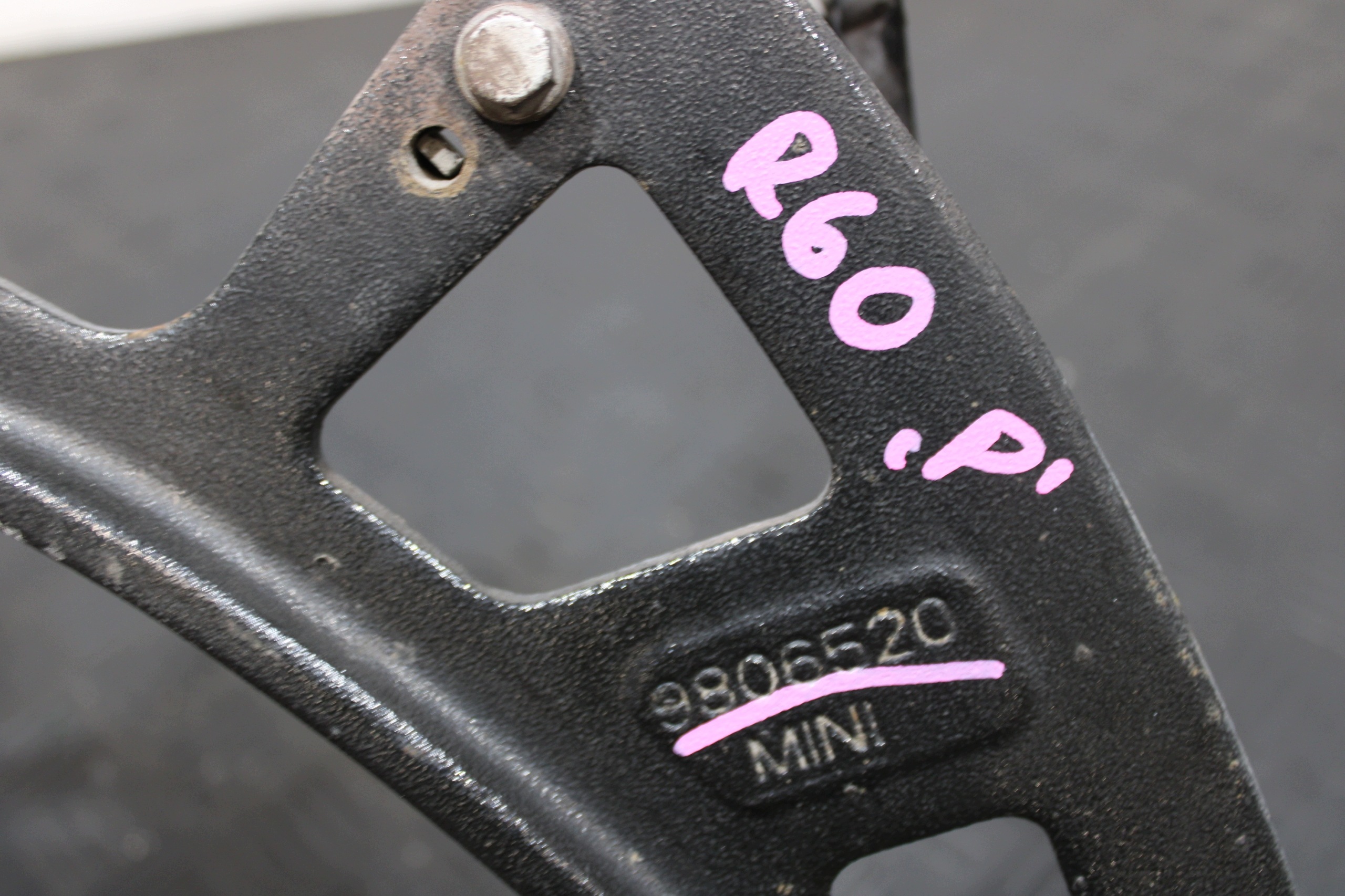 rameno pravý předek 9806520 MINI COUNTRYMAN R60 S