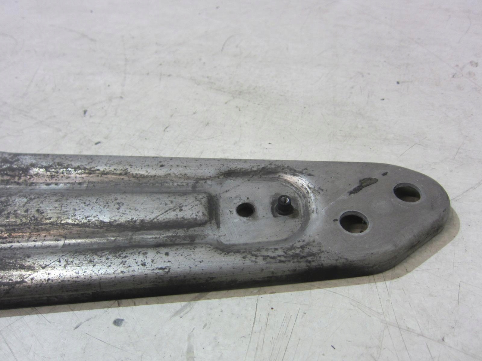 BMW X5 E70 4.8 N62 console springing bar REAKCYJNY right 6770978
