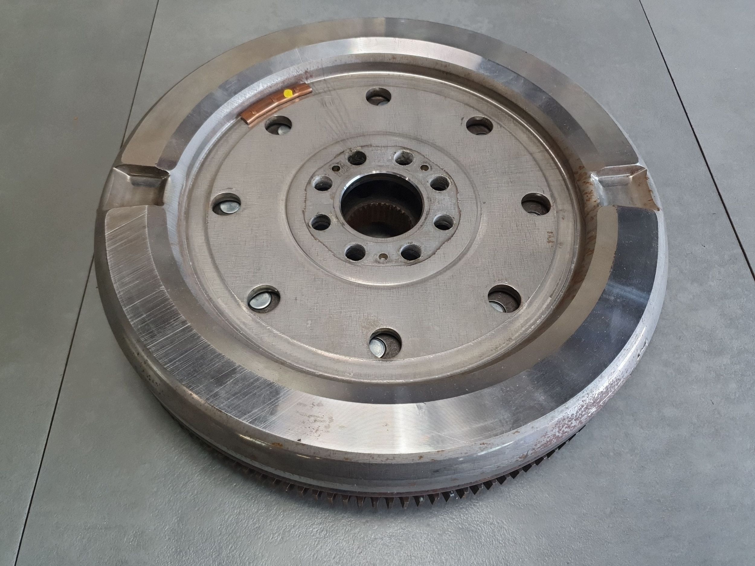 Cupra Leon 2.0 TSI wheel flywheel 05L105266J