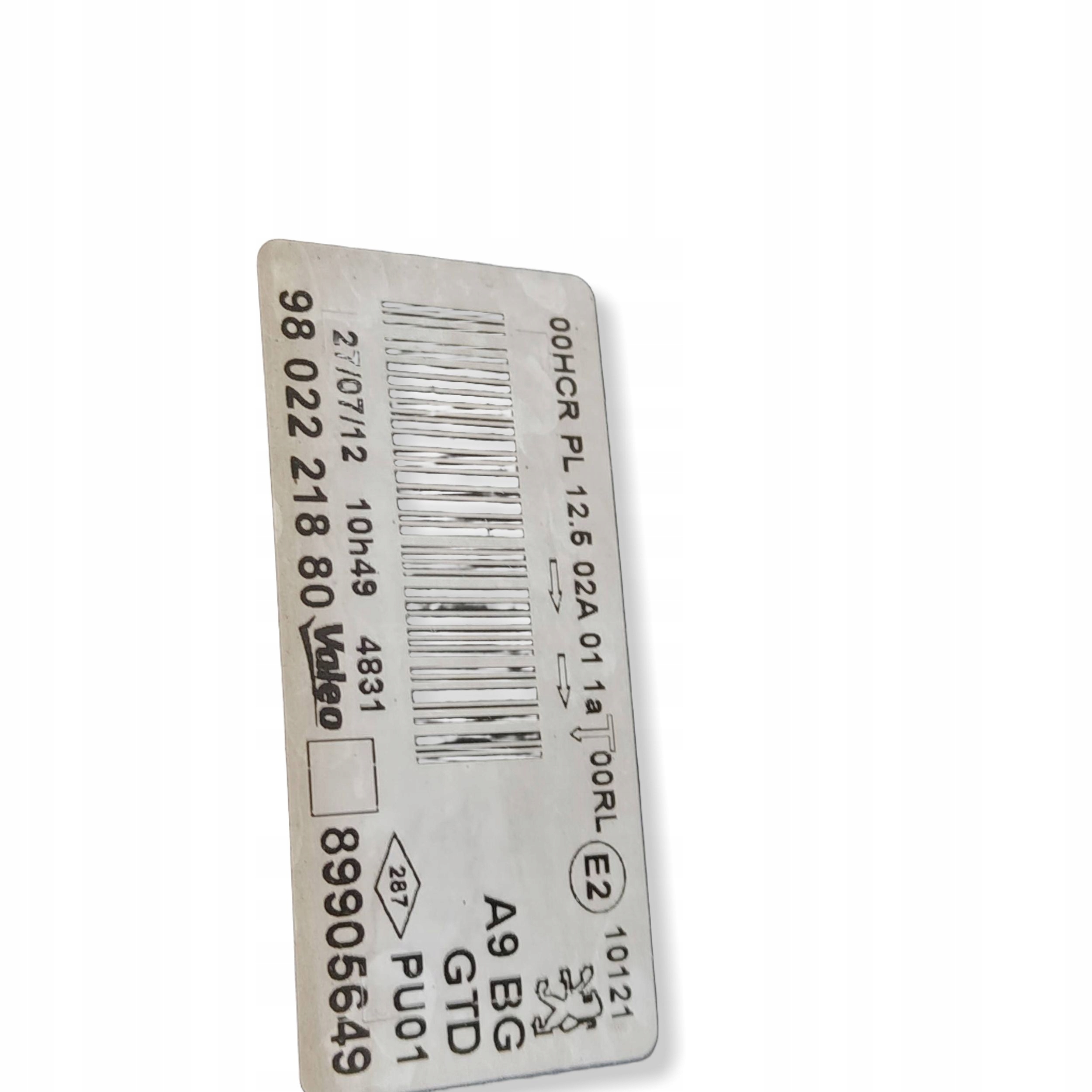 Reflektor front side left Peugeot 208 and 9802221880