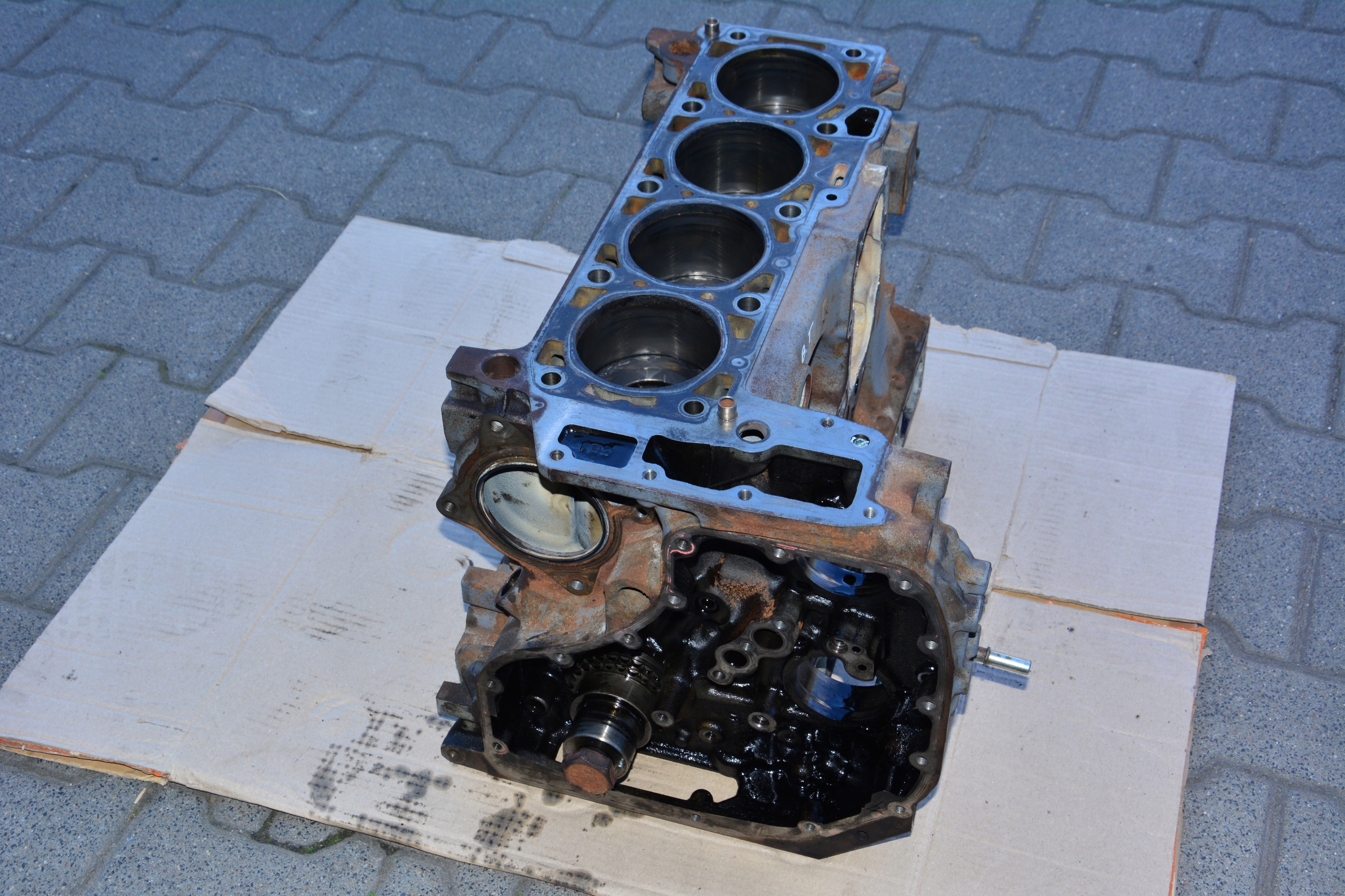 IVECO DAILY 3.0 BI TURBO 2012 2022 BLOK DÓŁ SILNIKA Producent części Iveco OE