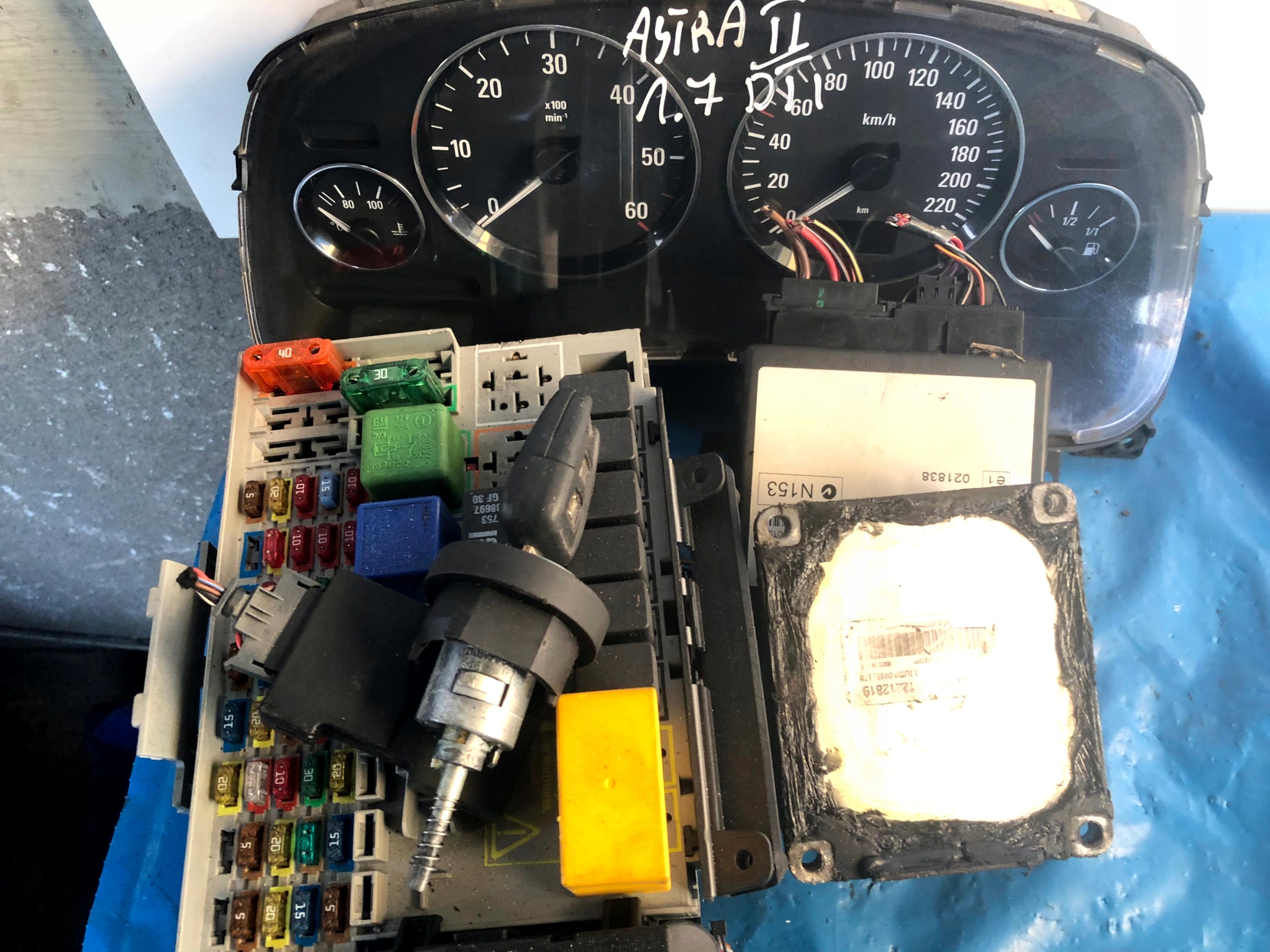KOMPUTER SILNIKA STEROWNIK OPEL ASTRA G 1.7 DTI 8973065751