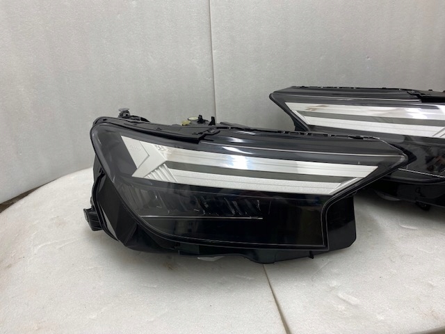 Leuchte Audi Q4 89A Full Led links rechts
