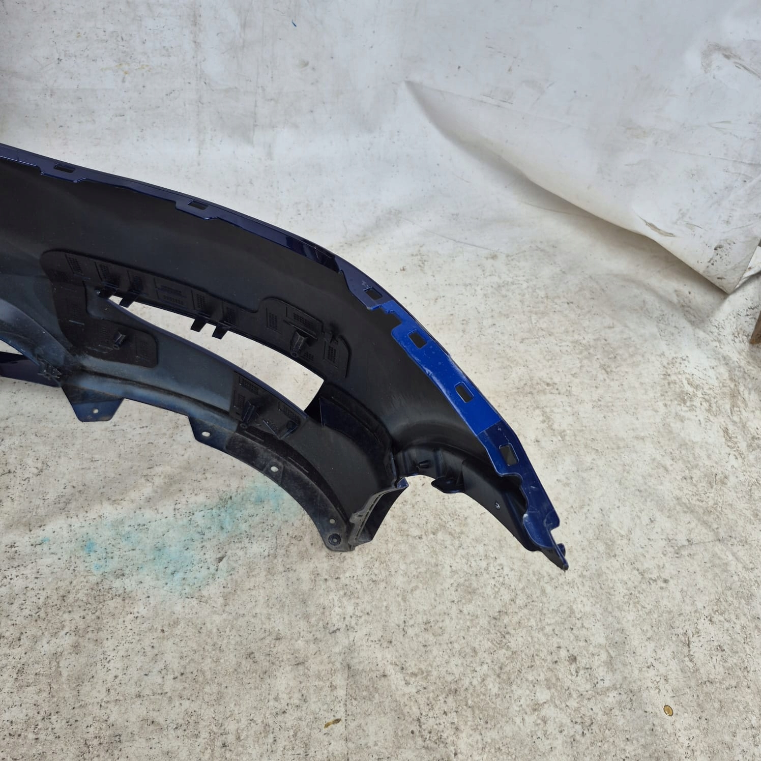 TESLA MODEL Y 20- bumper front front without DZIUR