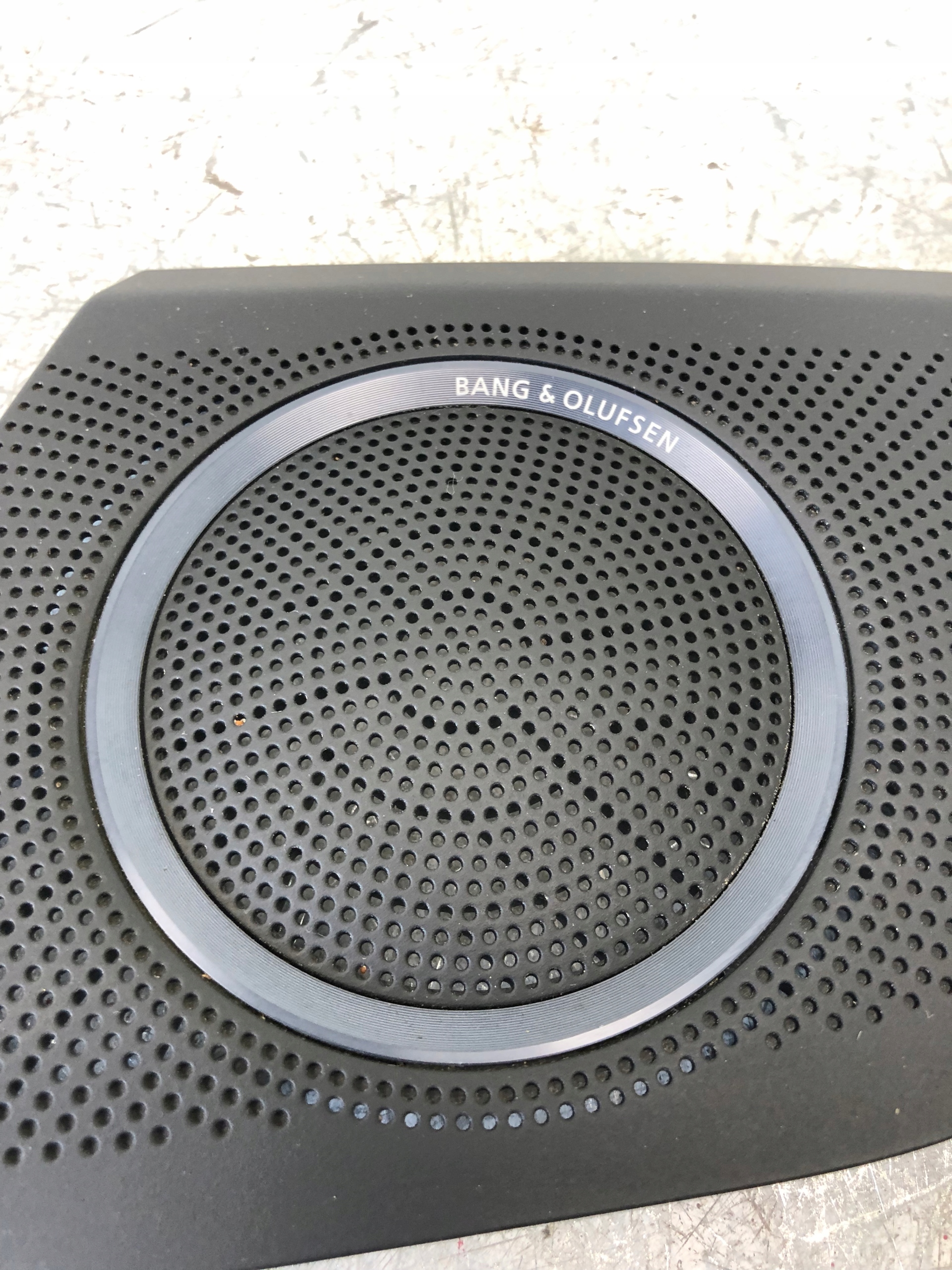 cap of the speaker left bang OLUFSEN AUDI A4 B8 A5