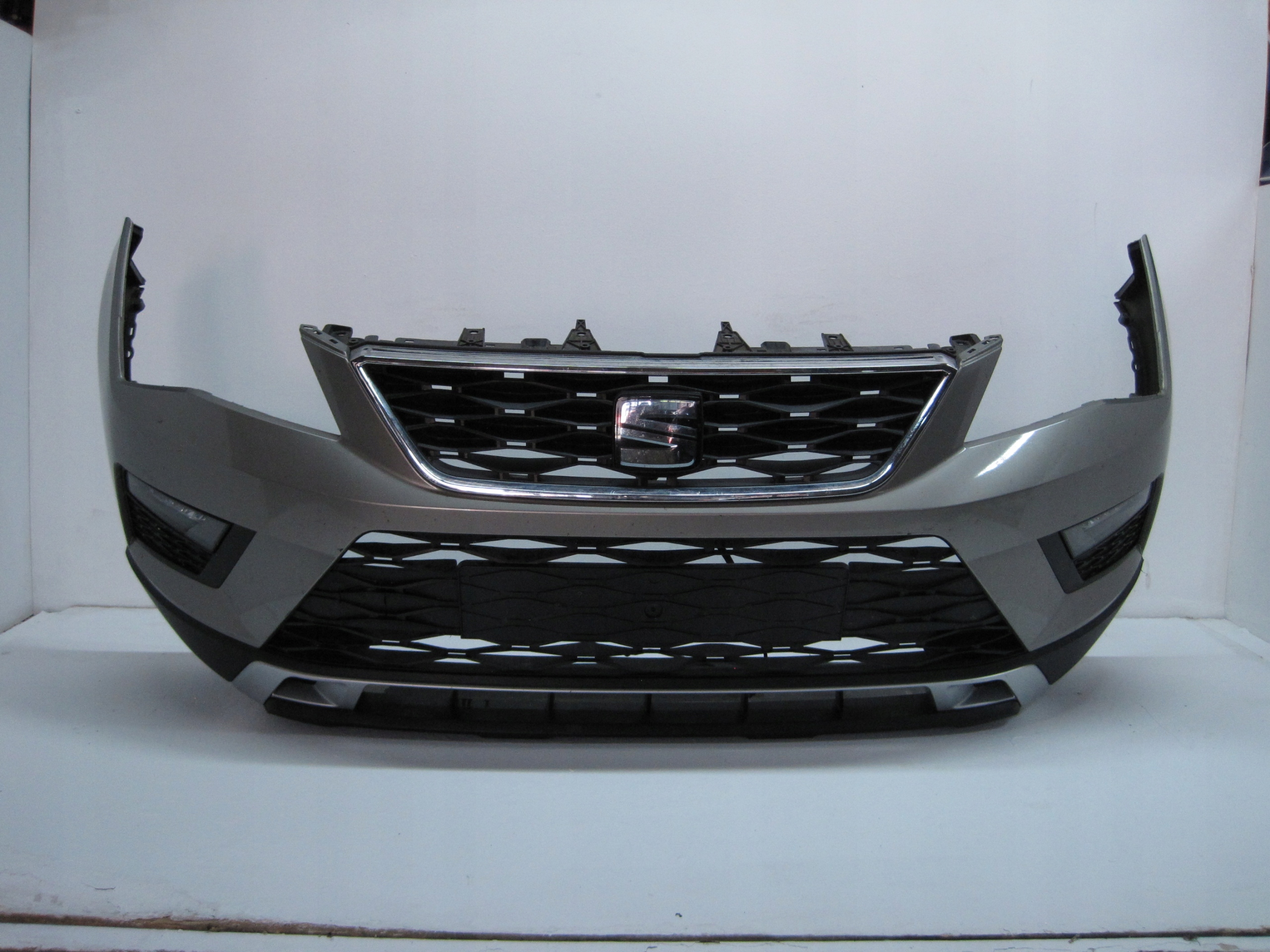 front bumper SEAT ATECA 575 17R below RADAR front