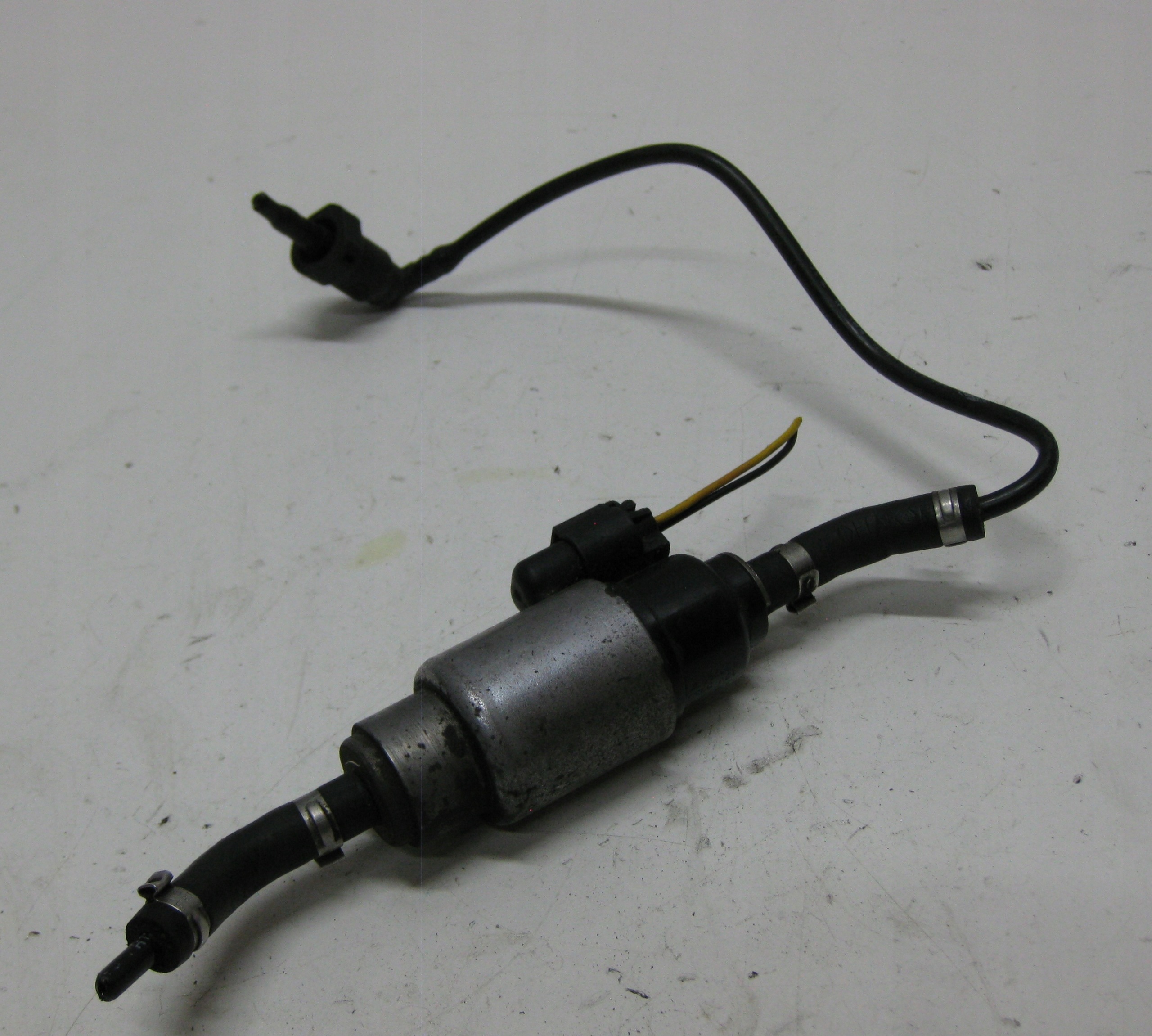 AUDI A6 C6 feed pump pump WEBASTO 9002953F