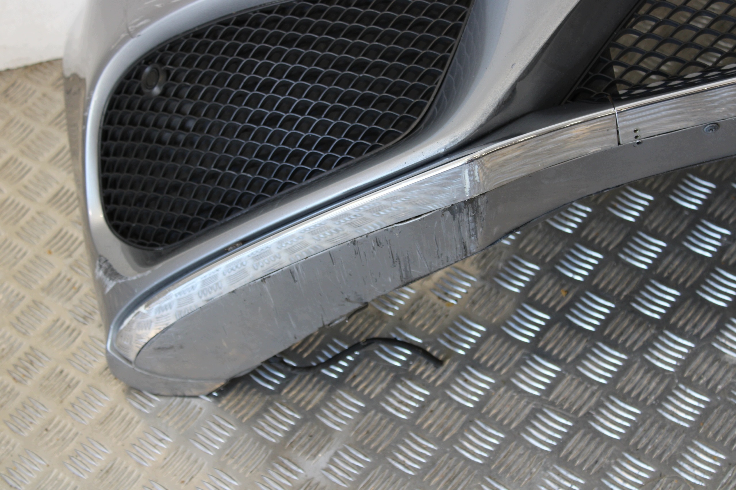 bumper front front complete 4 X PDC MERCEDES C-KLASA W205 1.6 CDI AMG