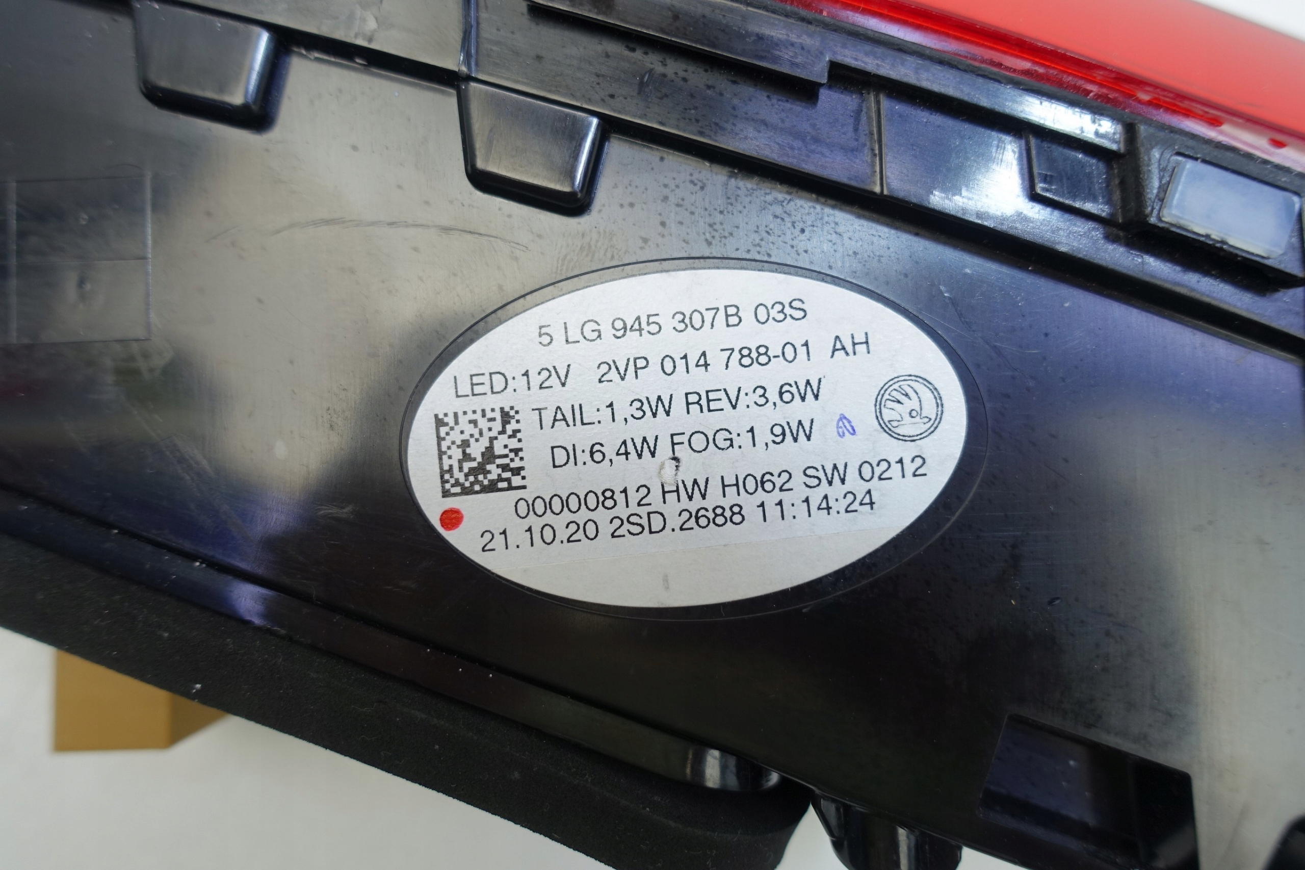 light left rear part left rear SKODA ENYAQ 5LG