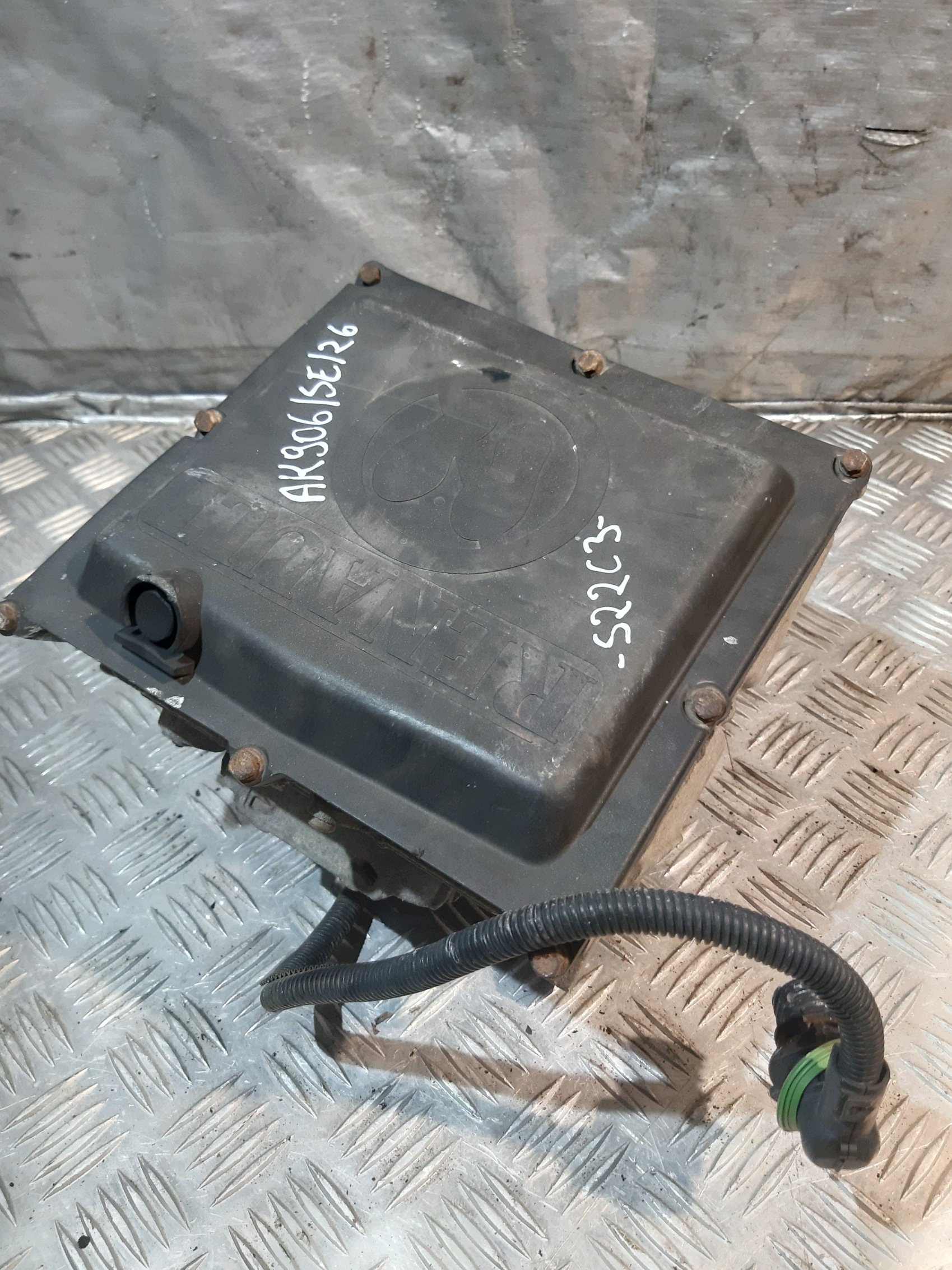 RENAULT MAGNUM MIDLUM control unit module ADBLUE 7421966584