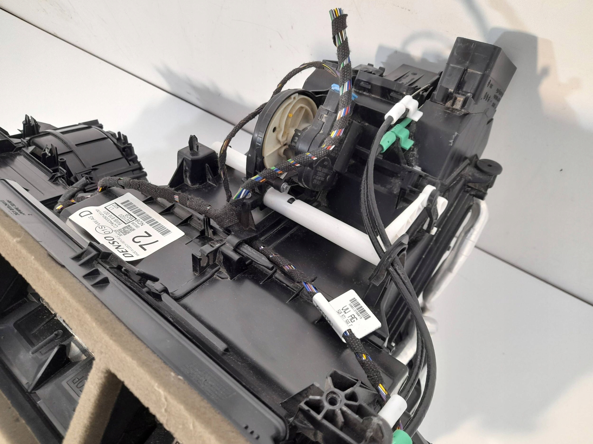 Volkswagen Arteon 3G8 heater / heating 5WB816001 (AR16)
