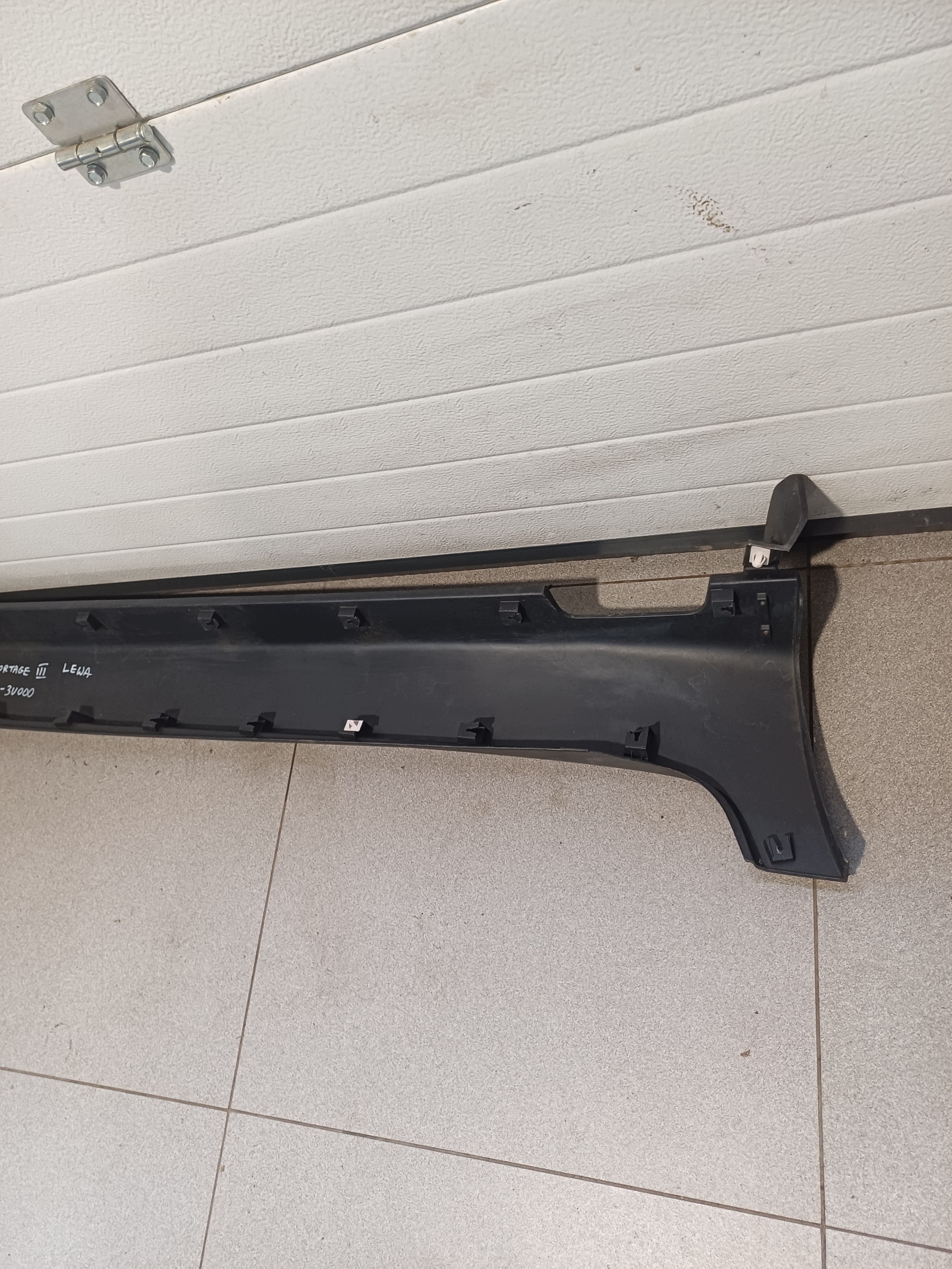 moulding threshold left KIA SPORTAGE III 87751-3U000