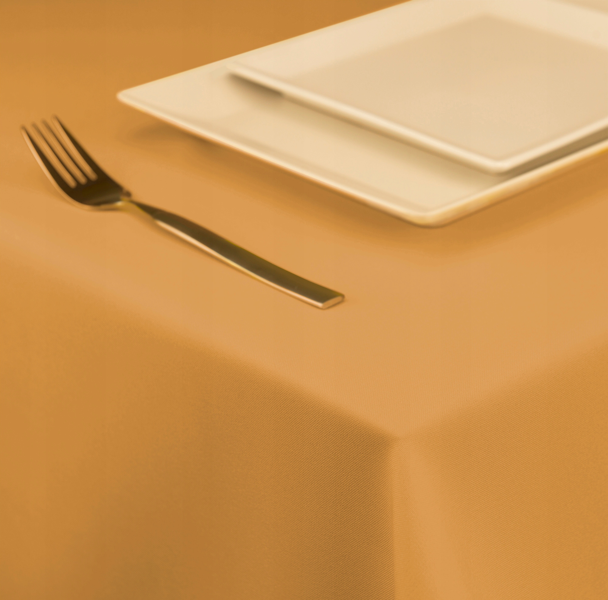 ELEGANCKI GŁADKI KWADRATOWY OBRUS MUSZTAR 140x140 Marka bez marki