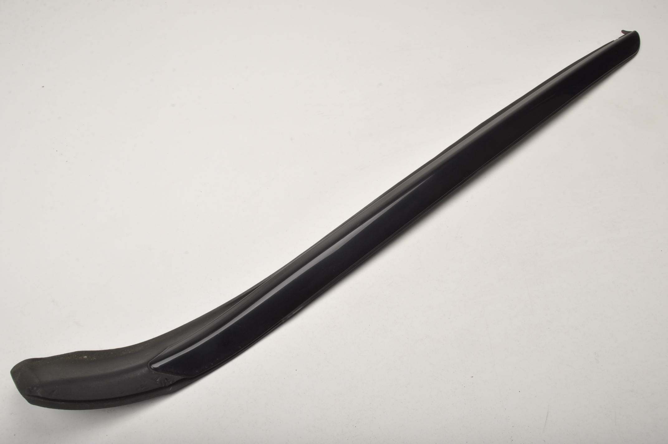 PEUGEOT 508 I LISTWA SZYBY PRZEDNIEJ CZOŁOWEJ LEWA 9686615580