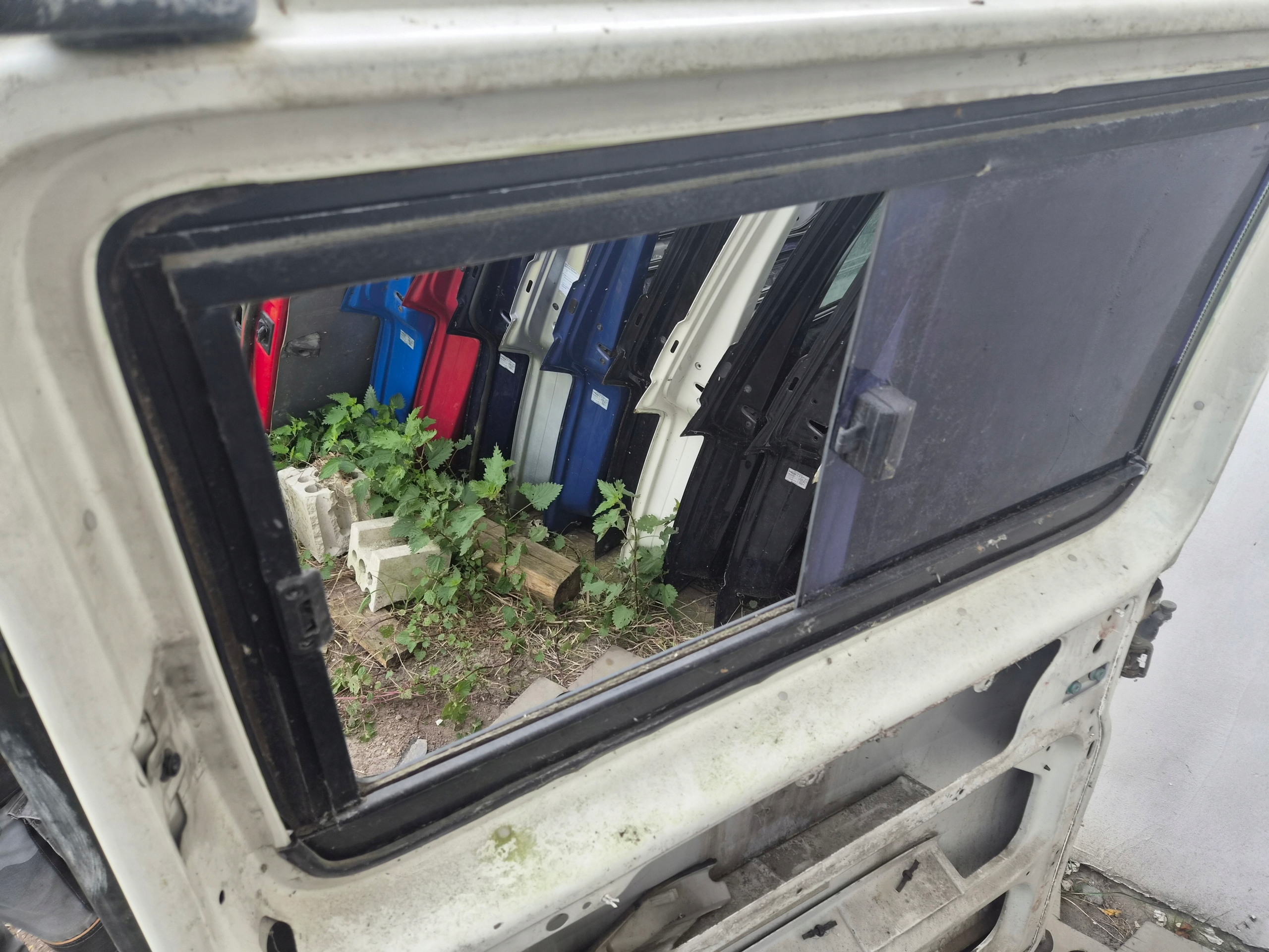 door sliding VW T5 T5 lift side right biale damaged