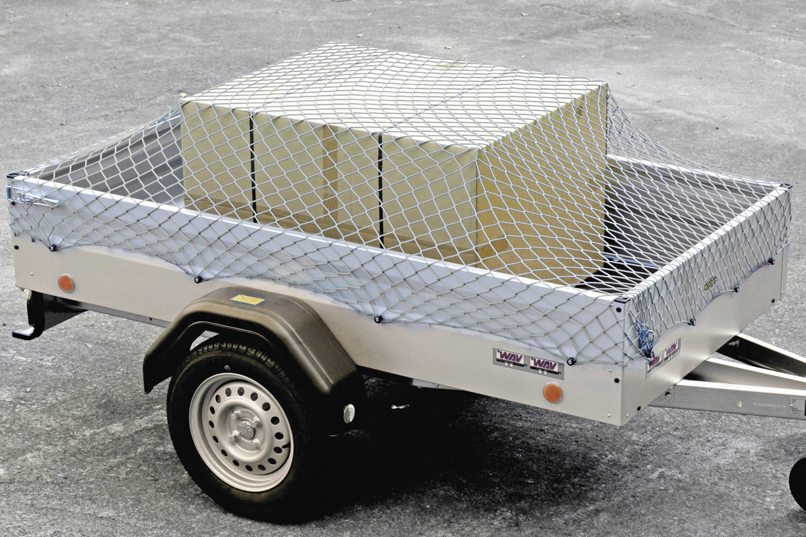 SIATKA WZMOCNIONA OPLOTEM DO PRZYCZEPY SAMOCHODU Typ łóżko piętrowe