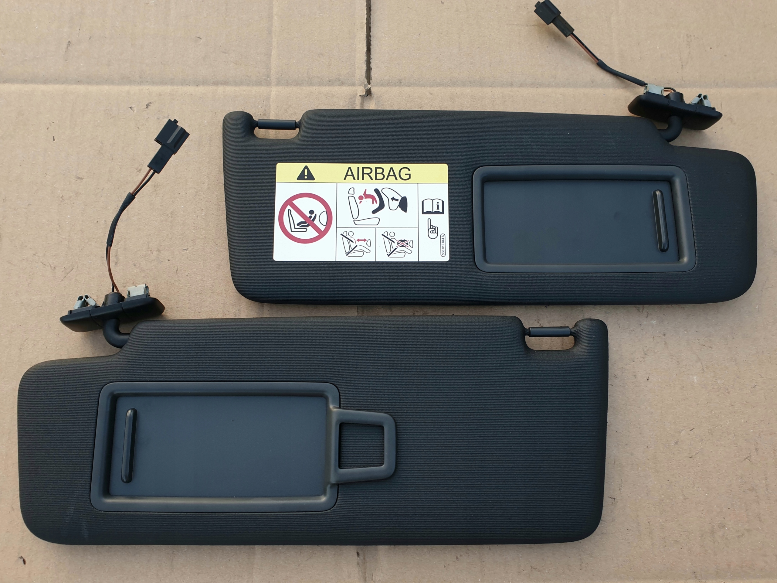 СОНЦЕЗАХИСНИЙ КОЗИРОК OCTAVIA III RS