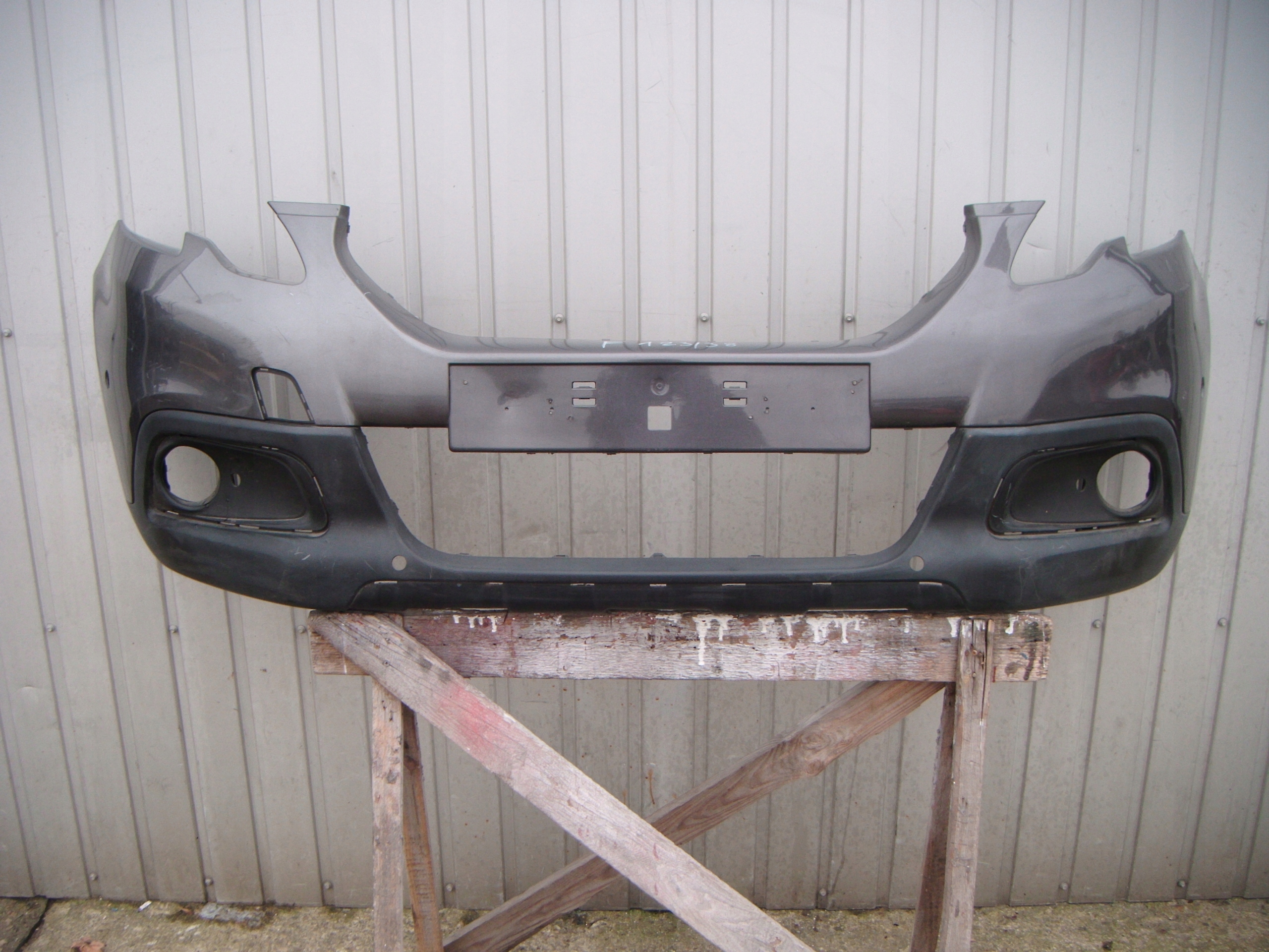 PEUGEOT 2008 13-16 ZDERZAK PRZÓD