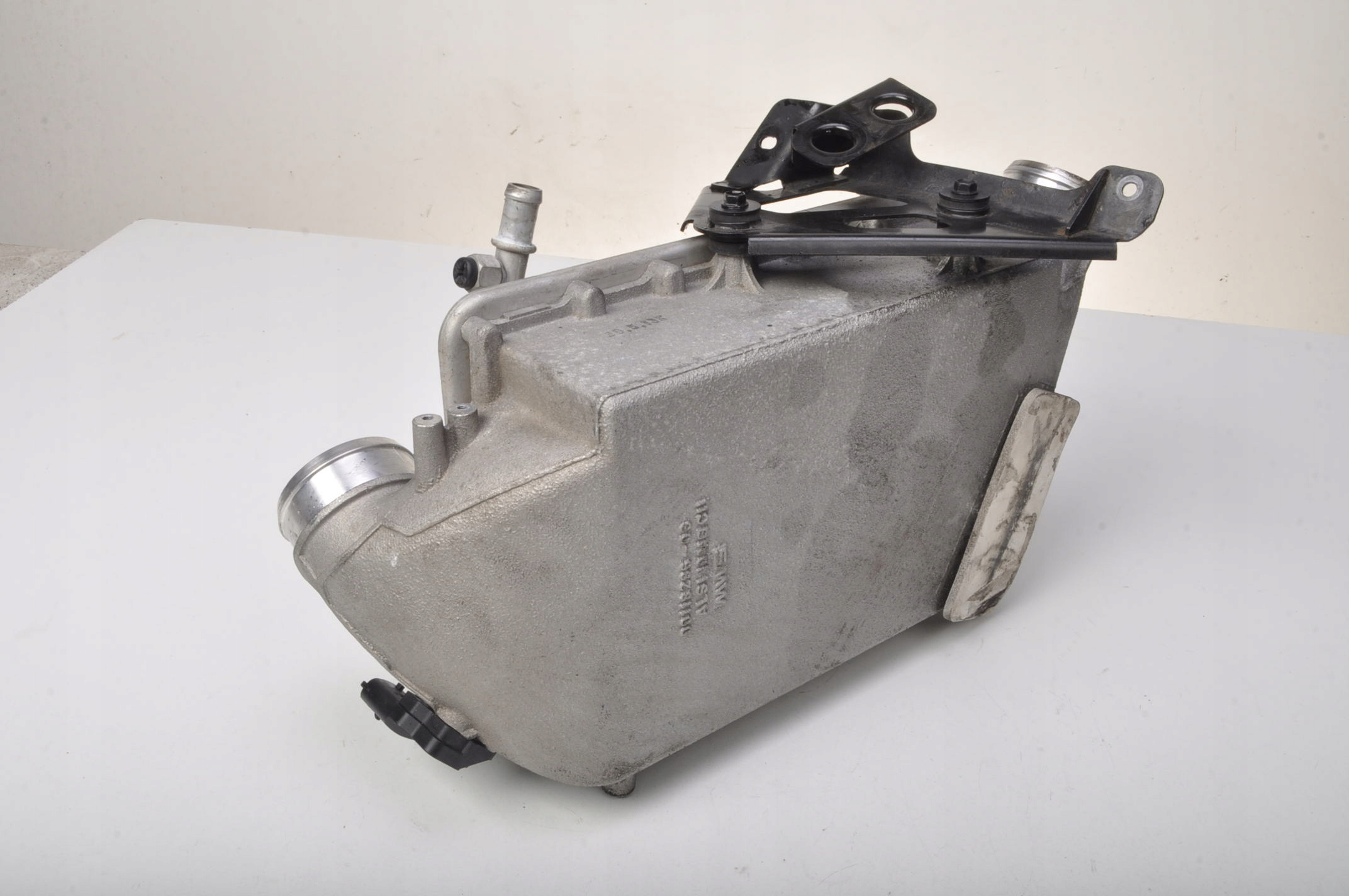 MCLAREN MP4 SPIDER CHŁODNICA POWIETRZA INTERCOOLER Producent części McLaren