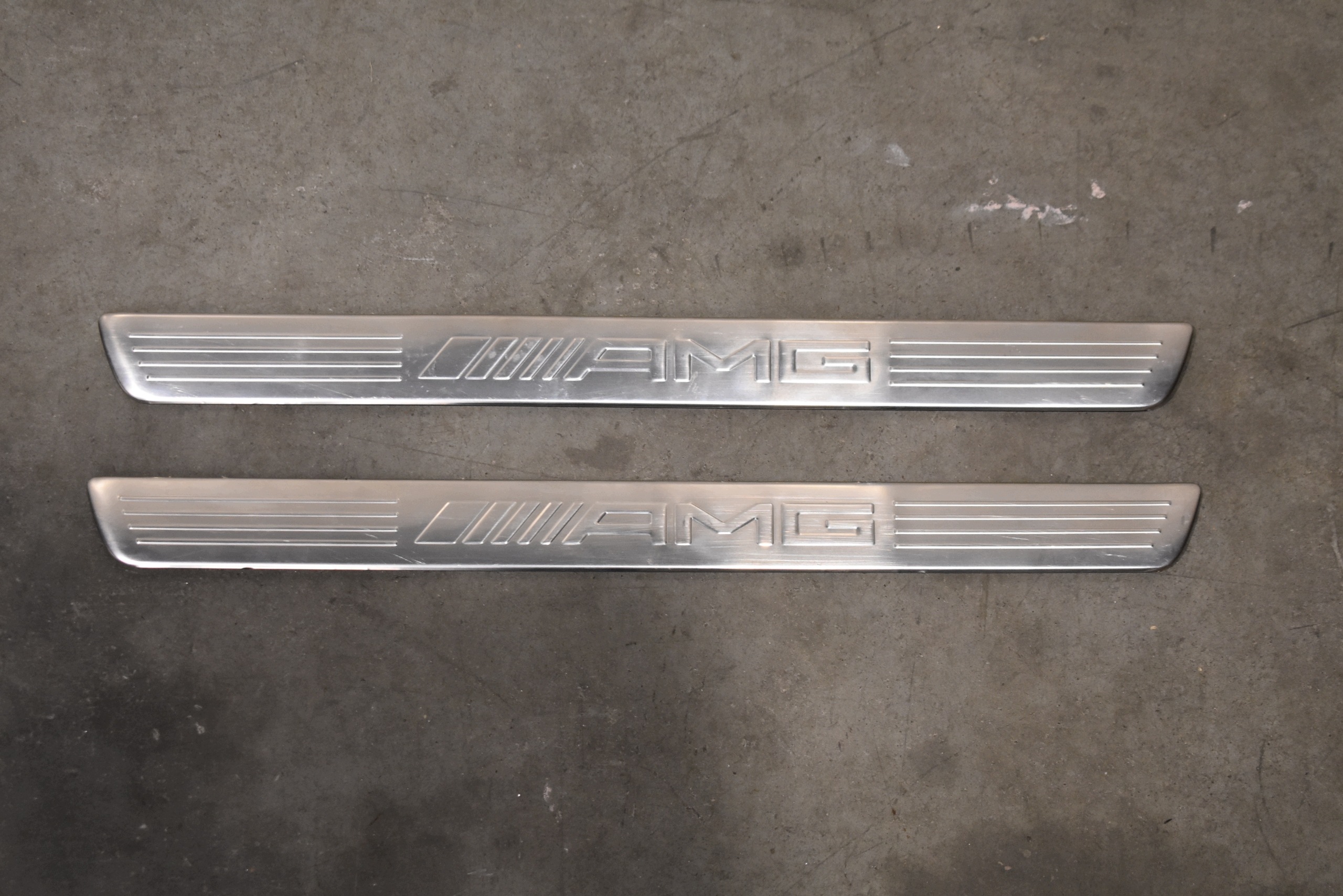 IDEALNE mouldings caps threshold front front AMG KPL. MERCEDES CLA W118 1