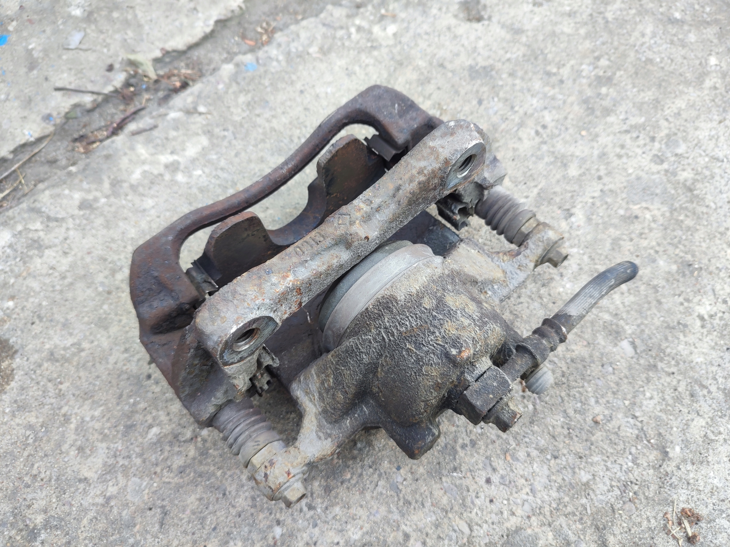 caliper brake left front left front opel astra J
