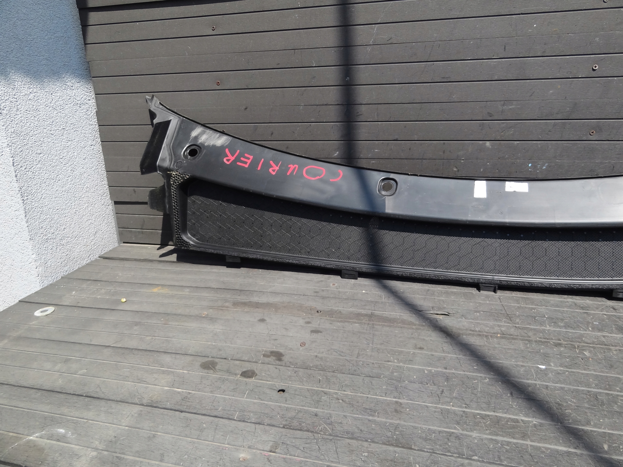 FORD TRANSIT COURIER III MK3 2024 PODSZYBIE GORNE EUROPA ORYGINAL Typ samochodu Samochody dostawcze Samochody osobowe