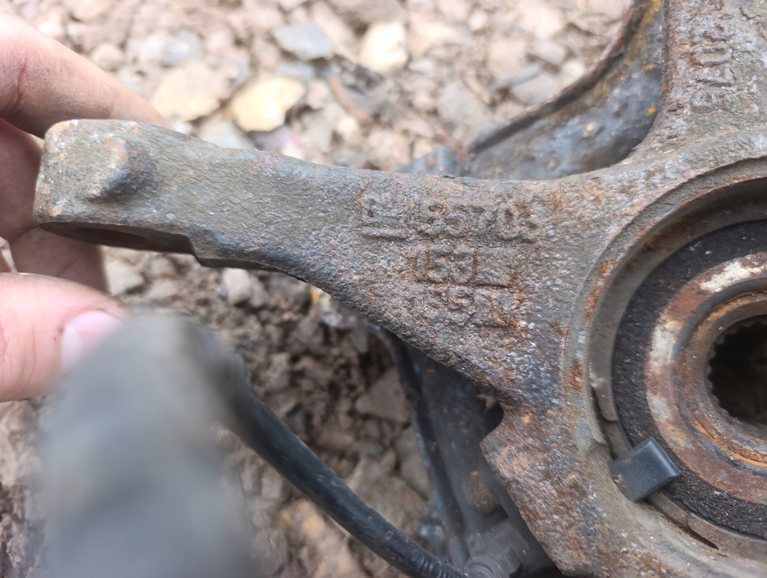 swing z of the pivot left front left front Opel Corsa D 55703153