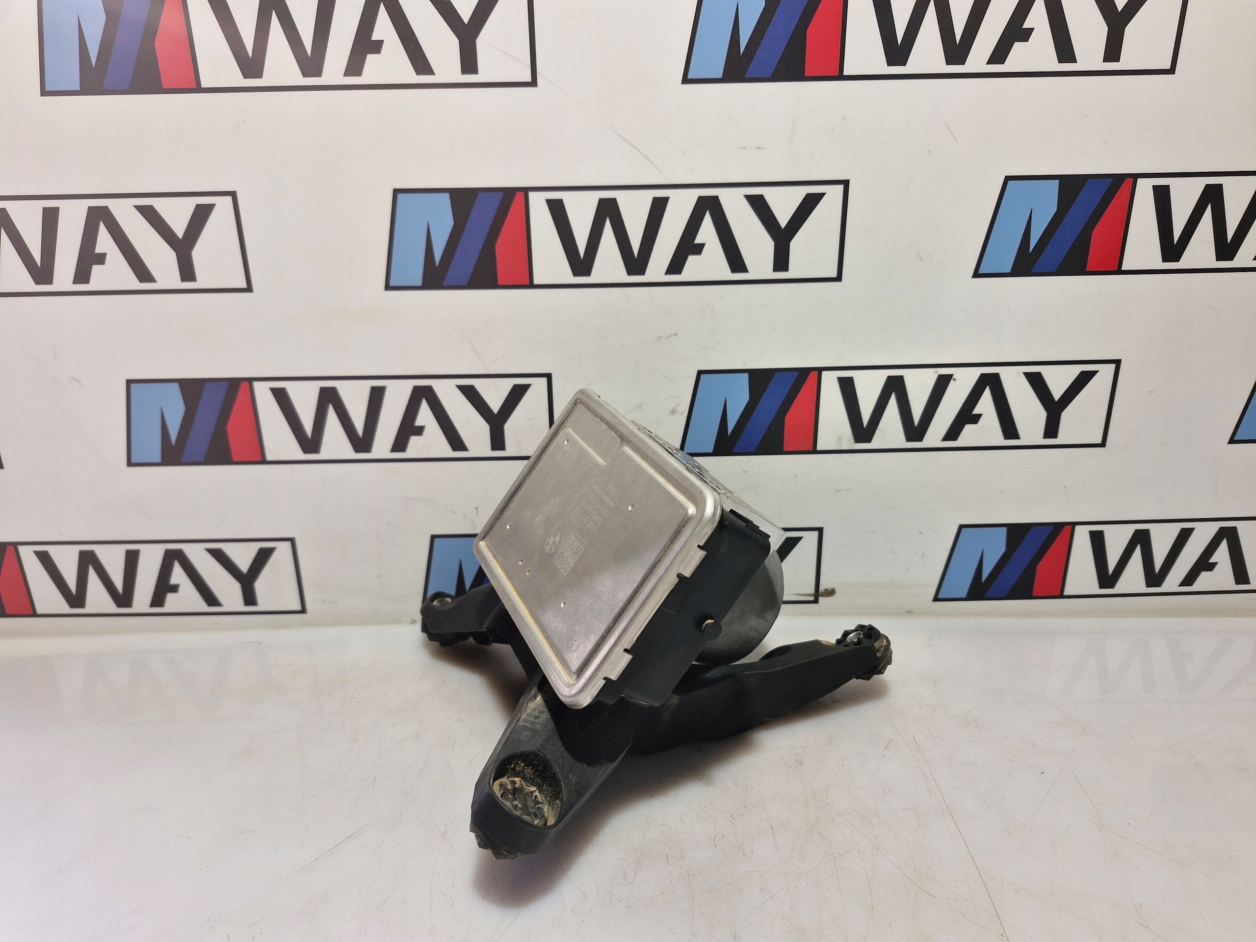 BMW 1 F40 brake booster ABS DSC control unit 5A7F7E3 5A7F7E2