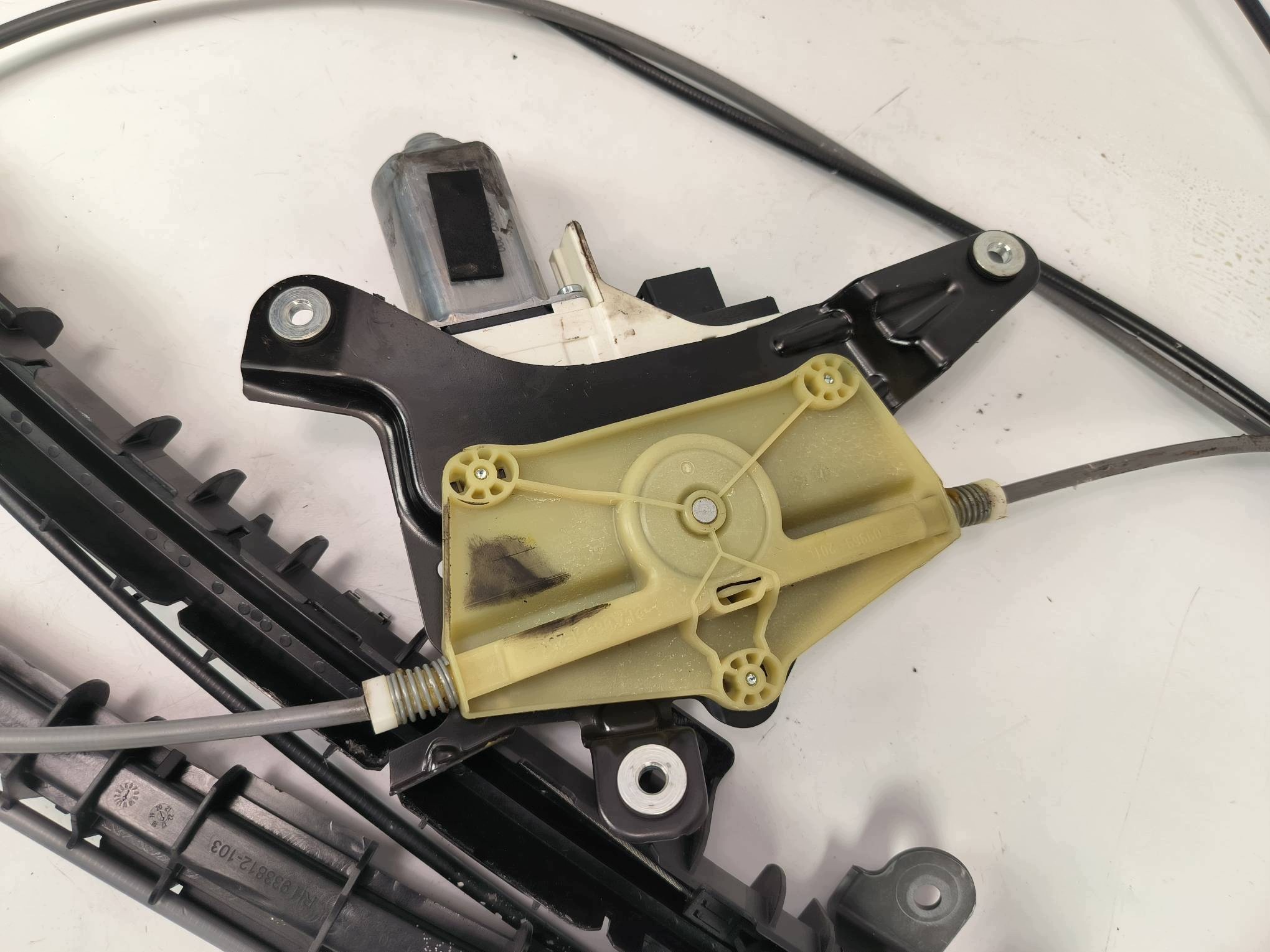 mechanism ROLETY boot AUDI A6 C7 LIFT
