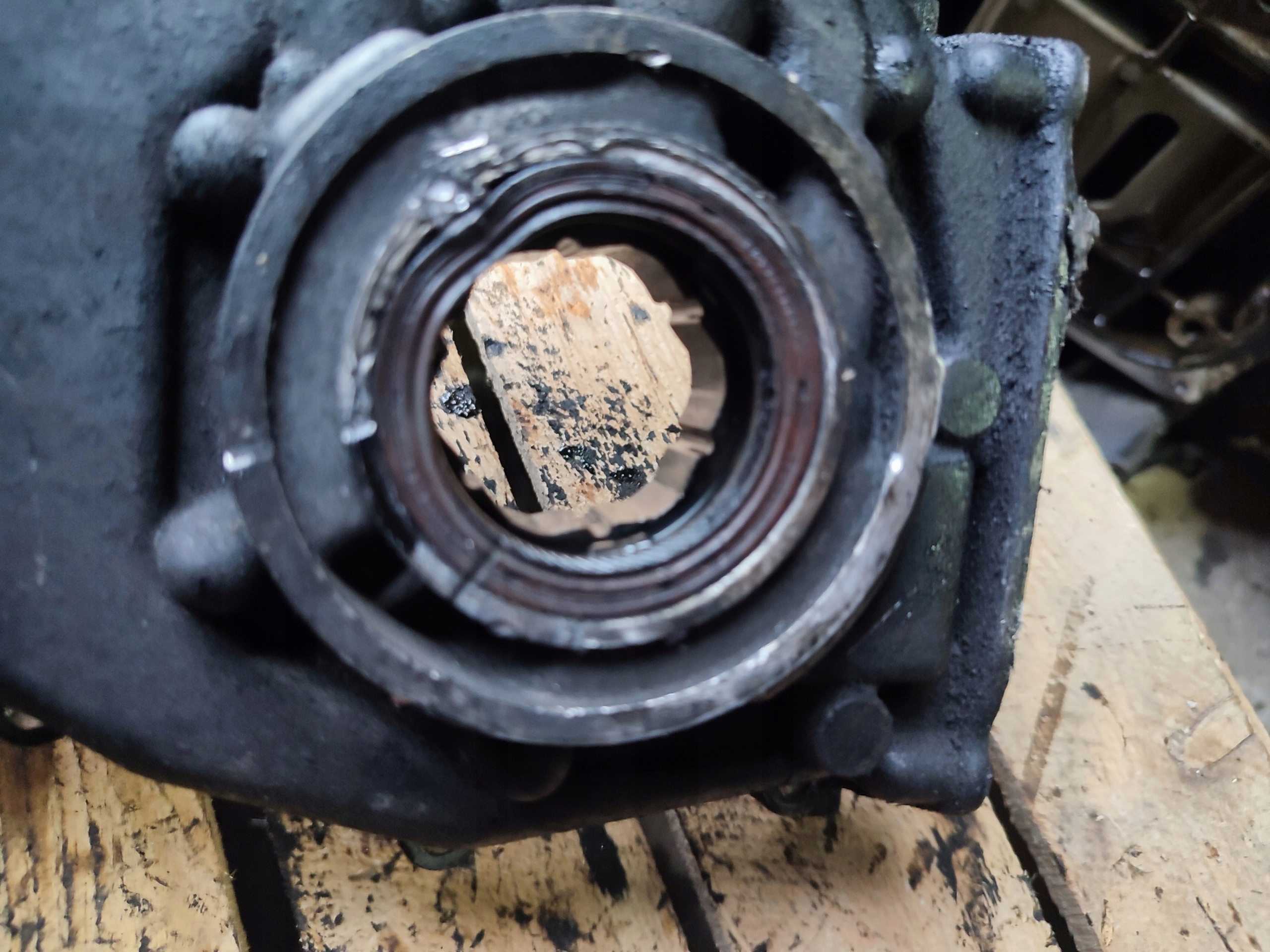 Couvercle carter distribution FIAT PANDA 1.3 37004600
