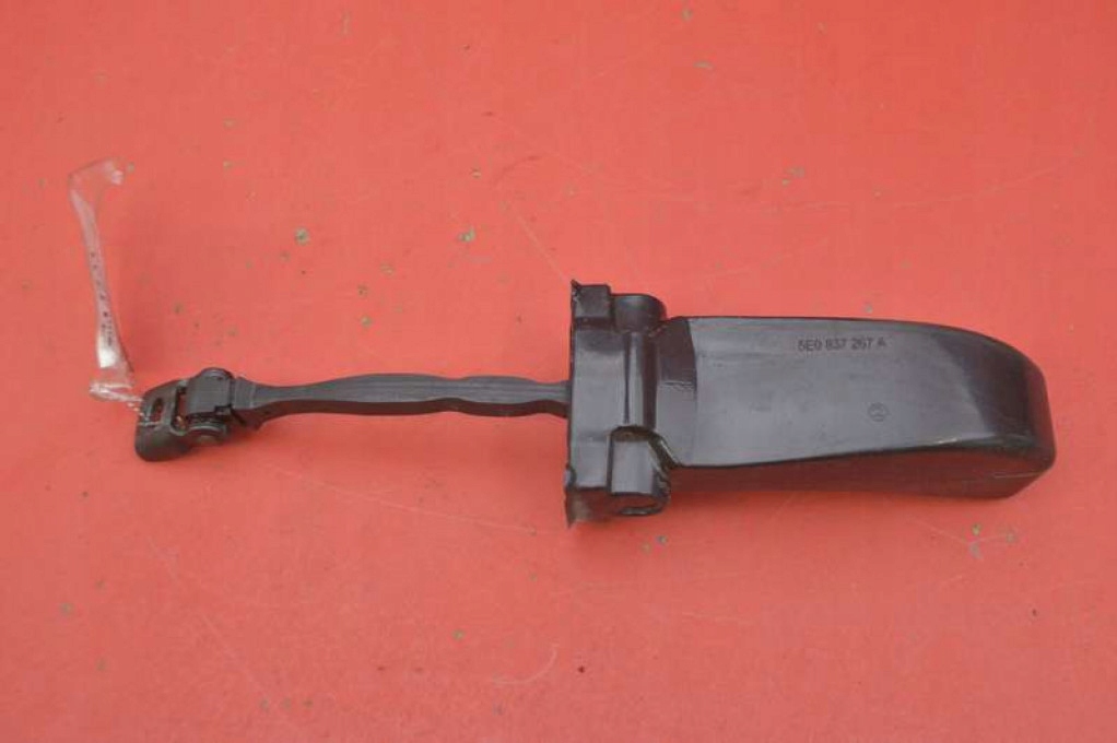 limiter door right front 5E0837267A SKODA OCTAVIA 3 III 13-17