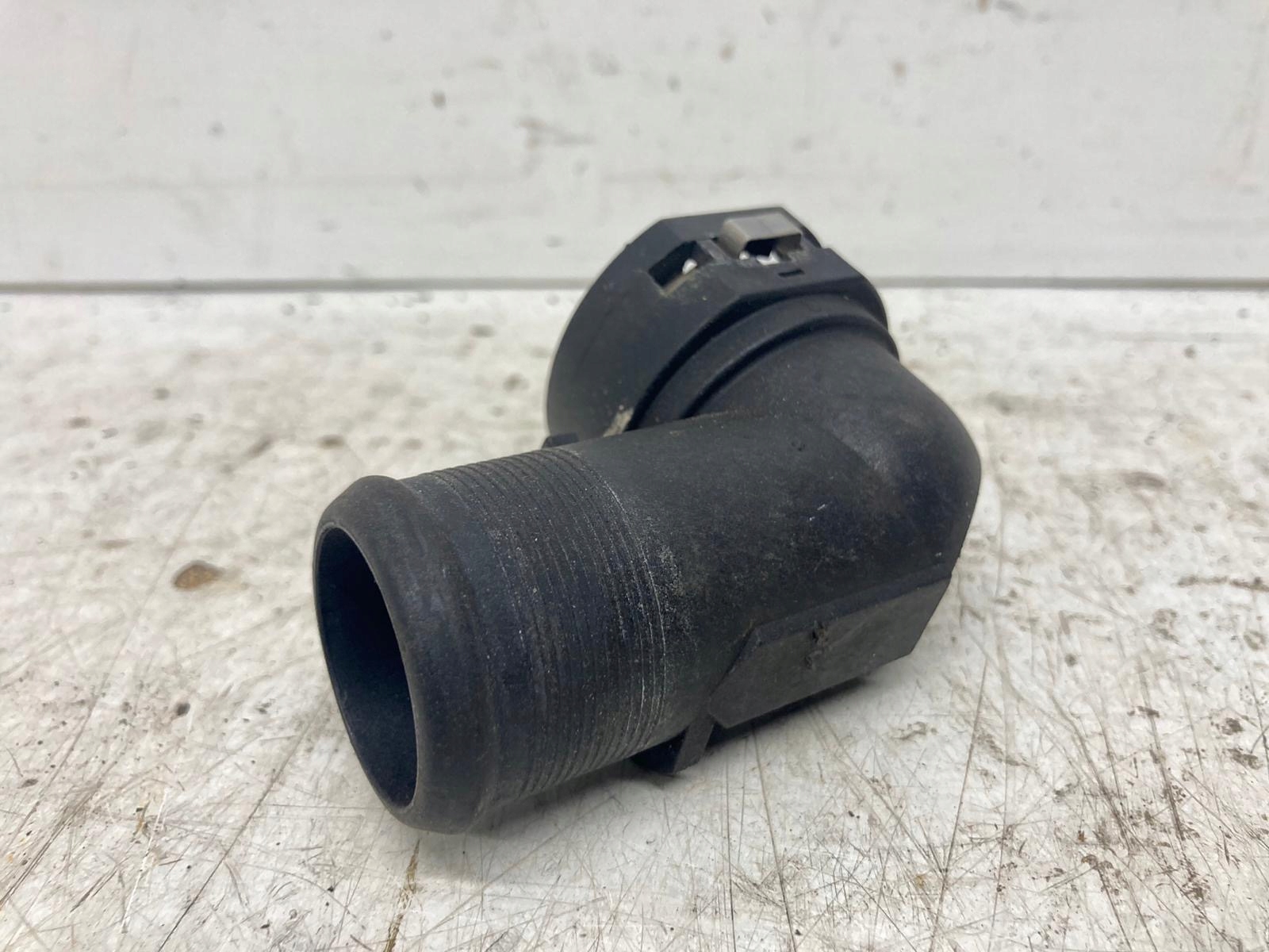 VENGA IX20 CEED II I30 CRDI clutch lower cover radiator elbow